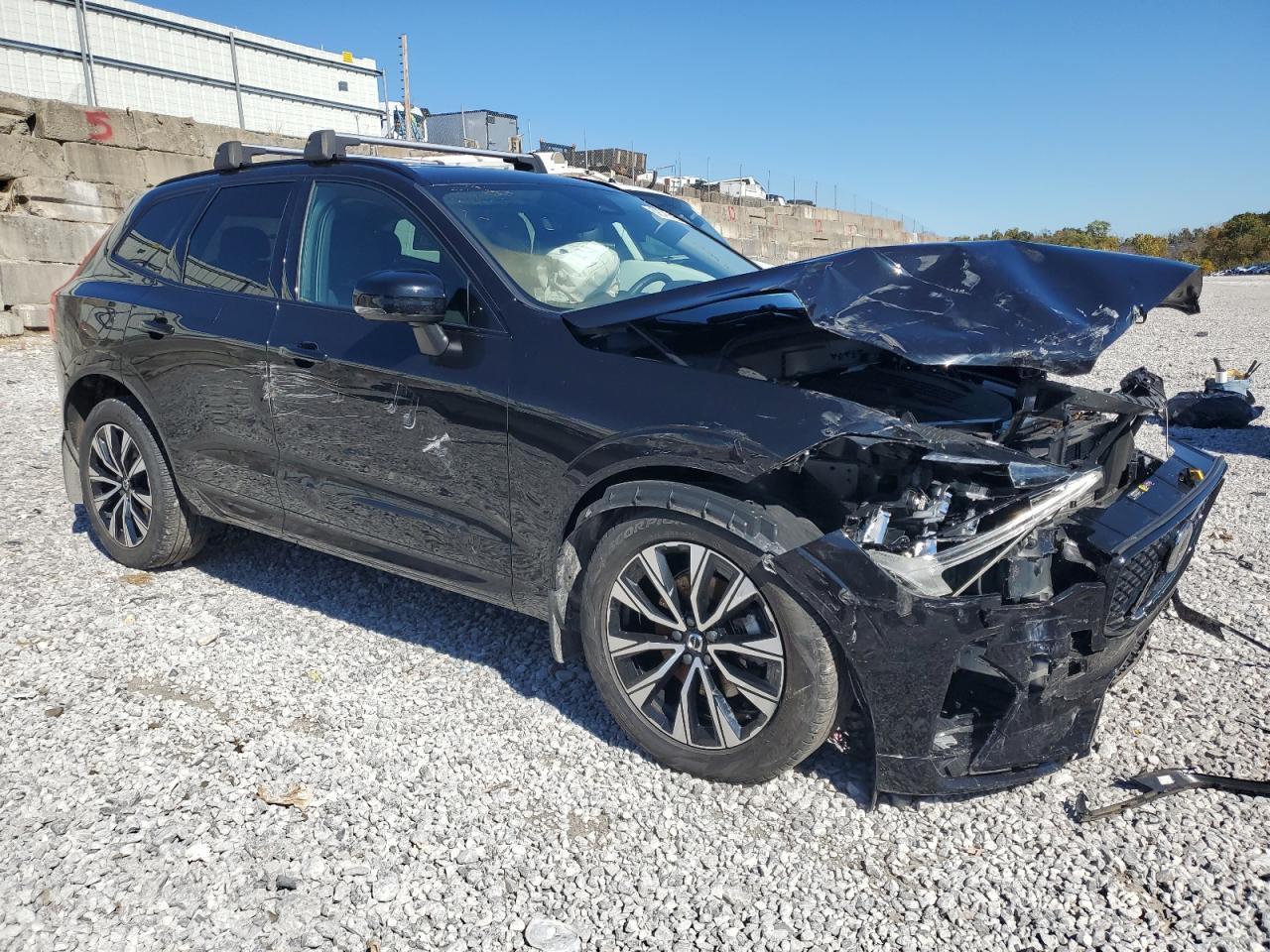 2024 Volvo XC60, Core