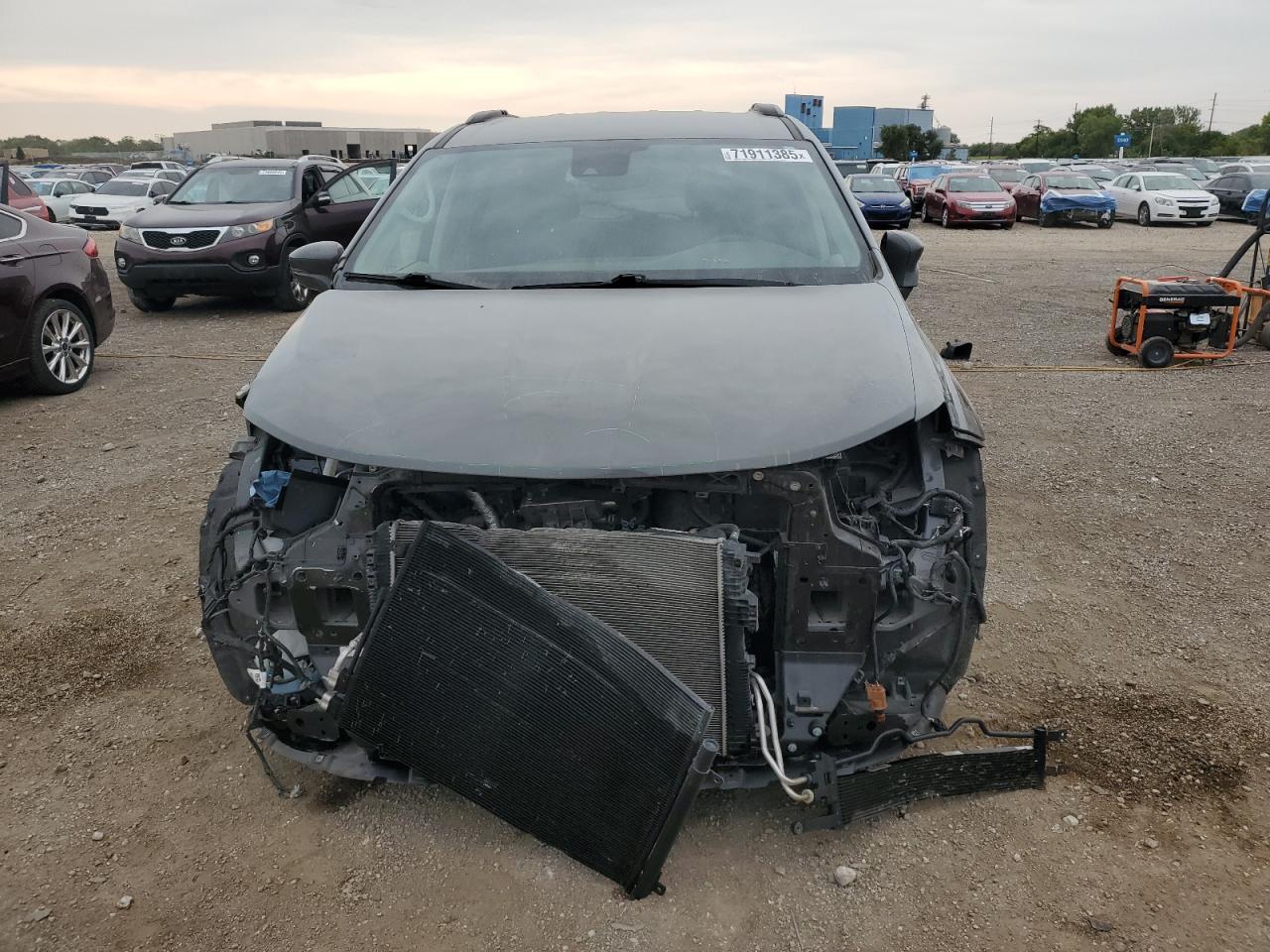 2022 Chrysler Pacifica, Touri...