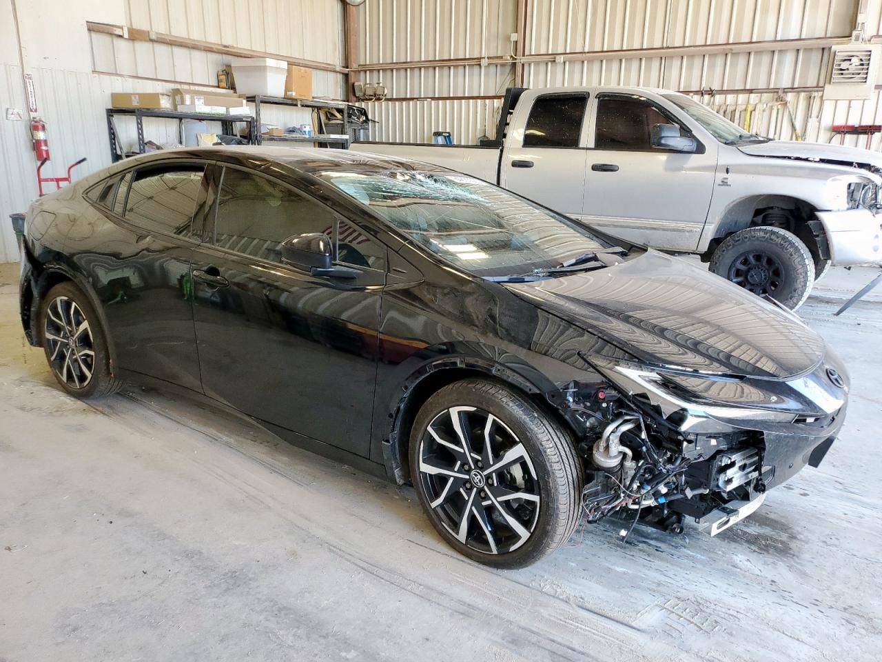 2025 Toyota Prius, SE