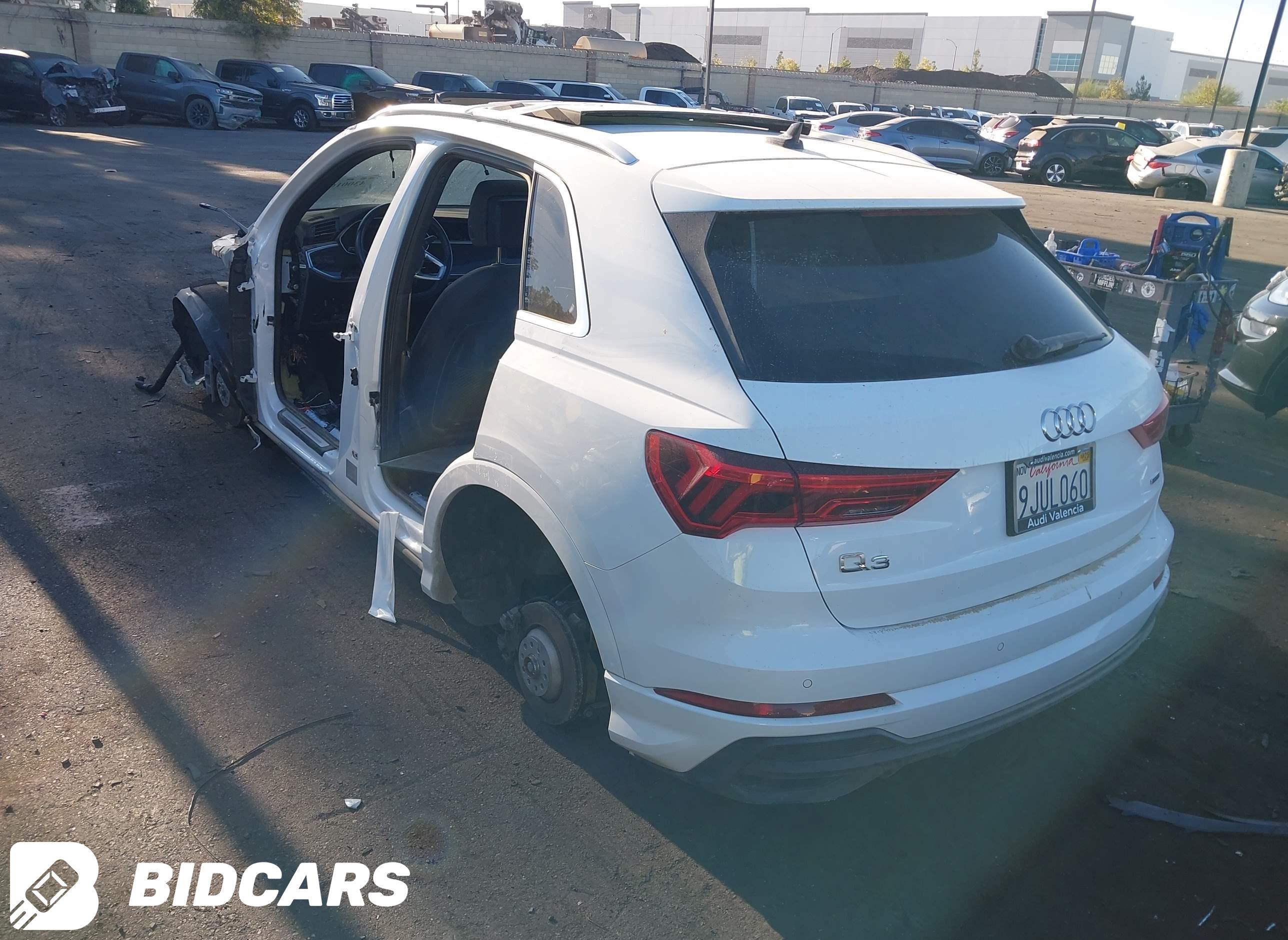 2024 Audi Q3, Premium 45 Tfsi...