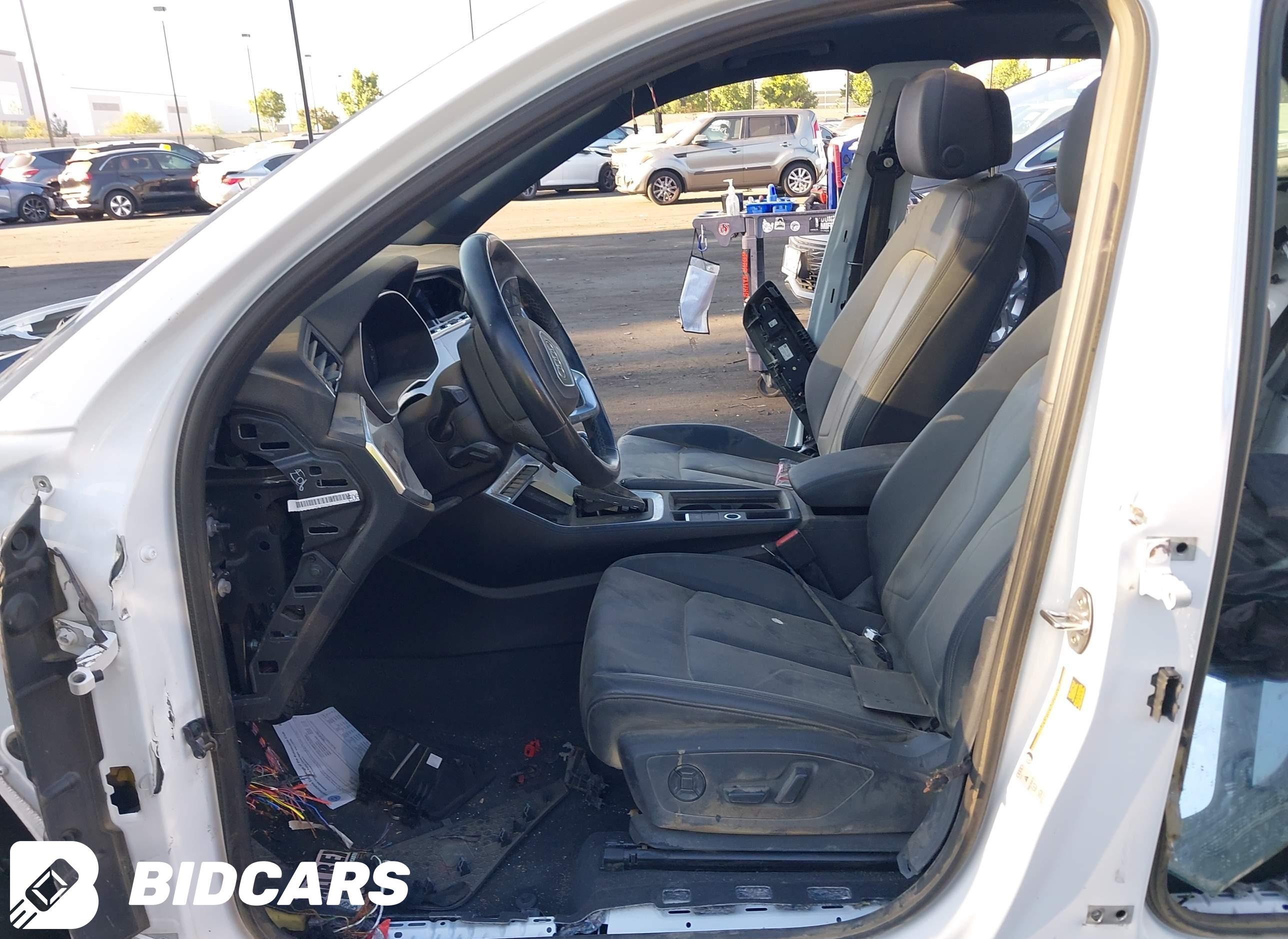 2024 Audi Q3, Premium 45 Tfsi...