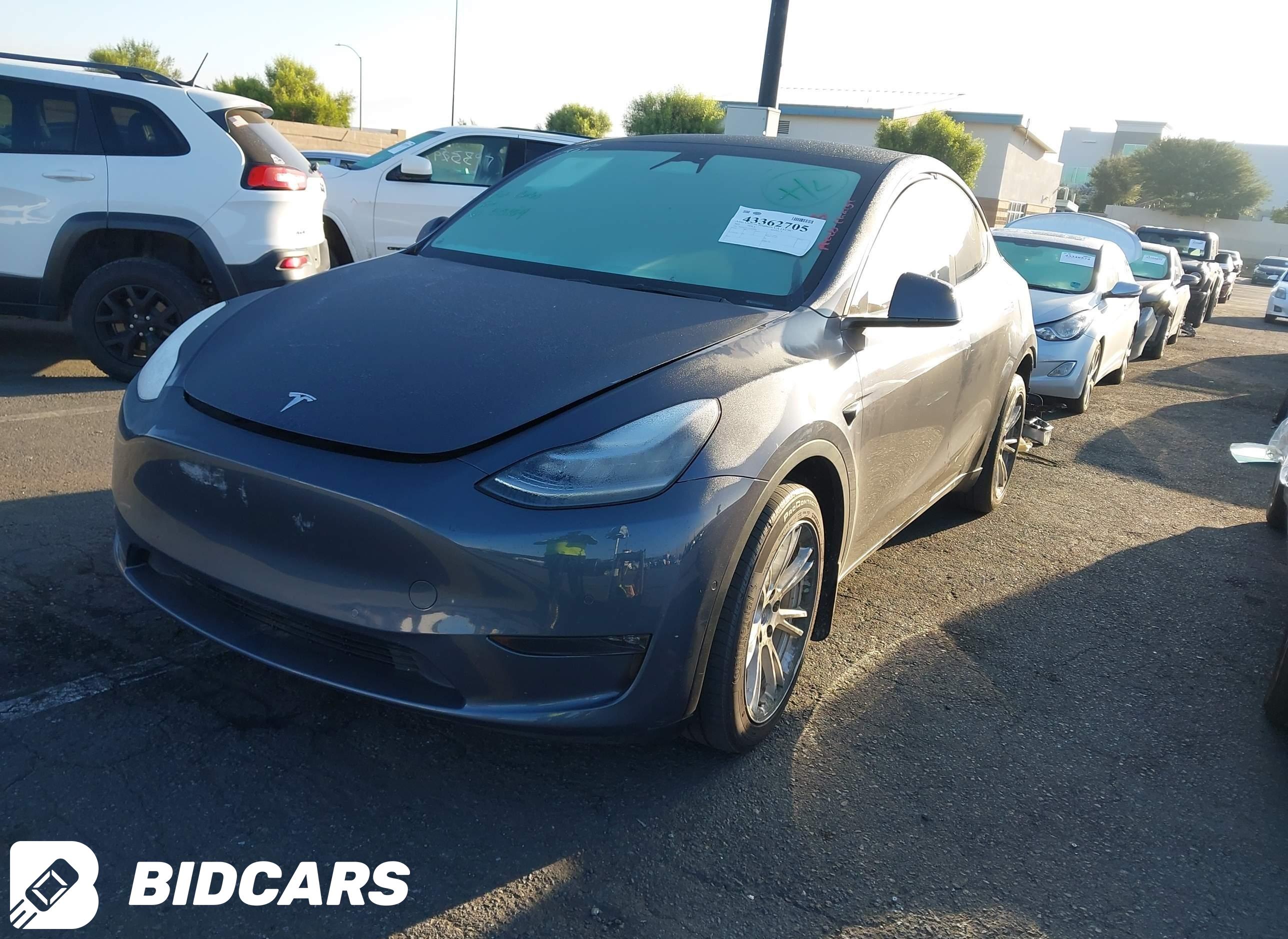 2022 Tesla Model Y, Long Rang...