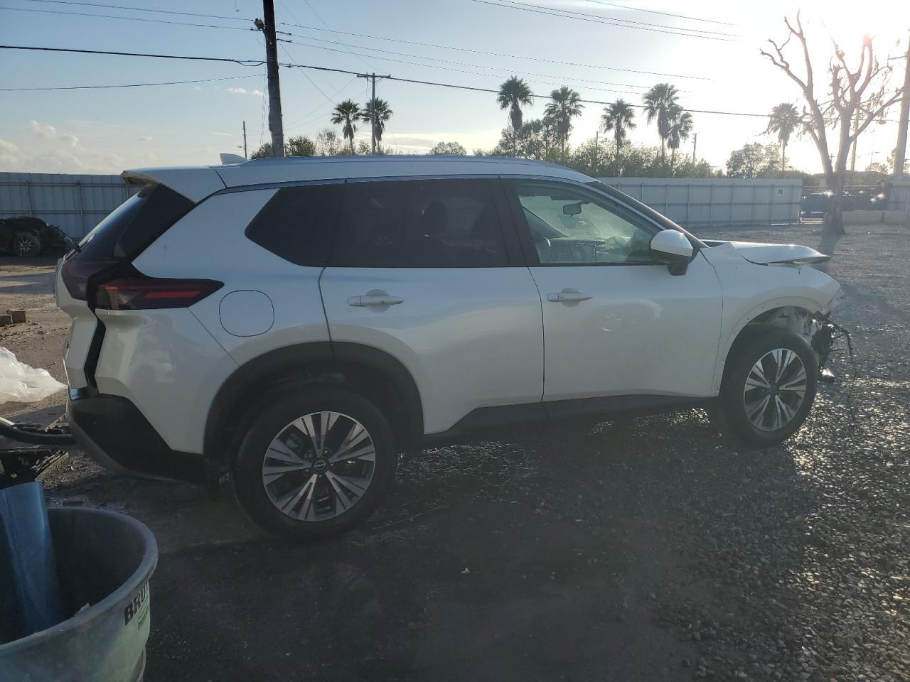 2023 Nissan Rogue, SV