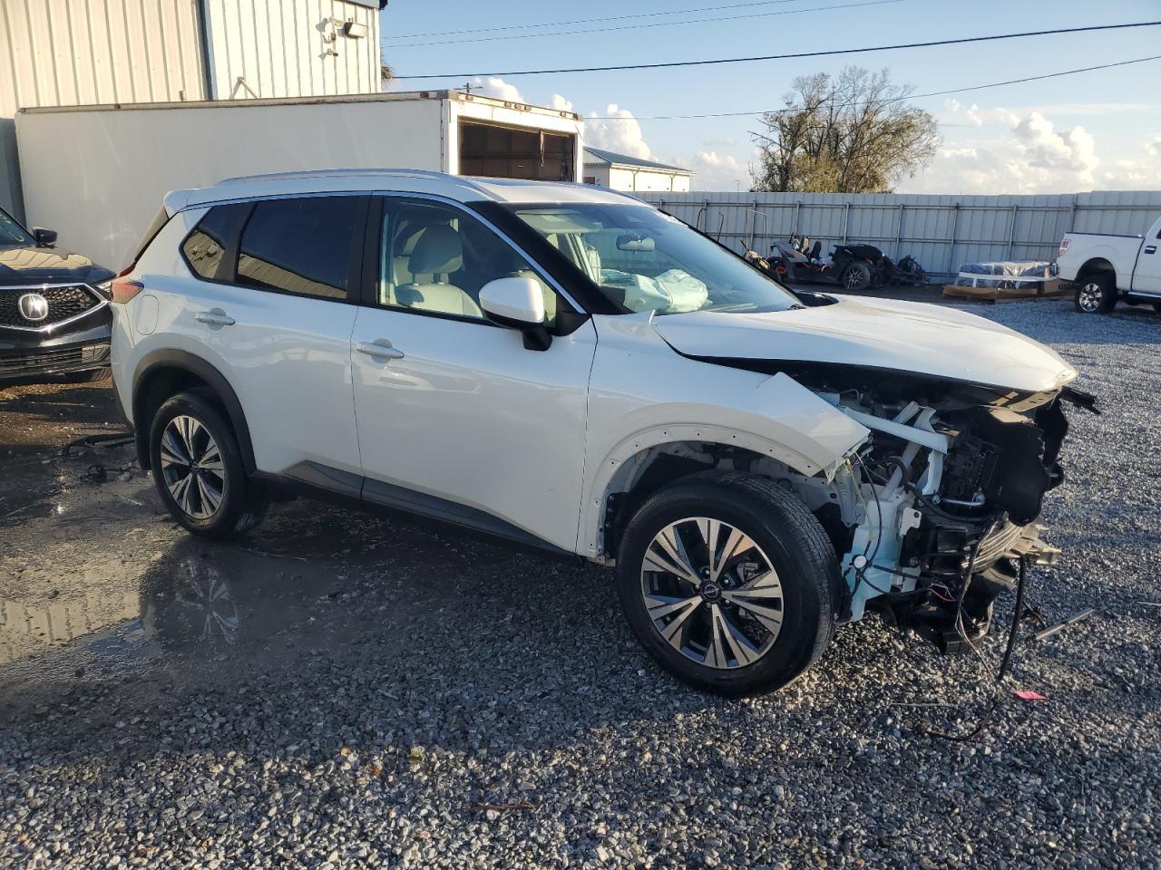 2023 Nissan Rogue, SV