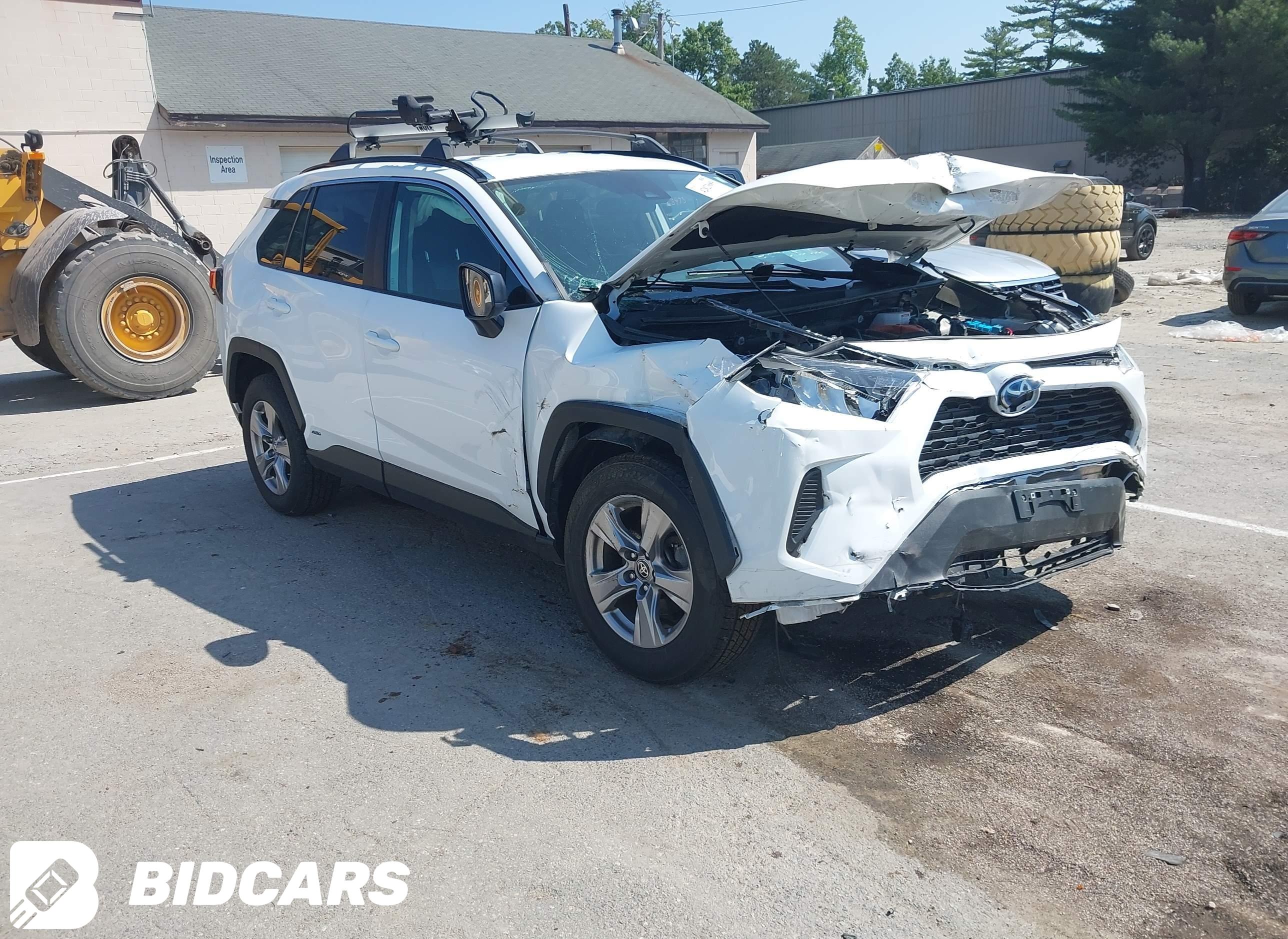 2022 Toyota RAV4, Hybrid LE