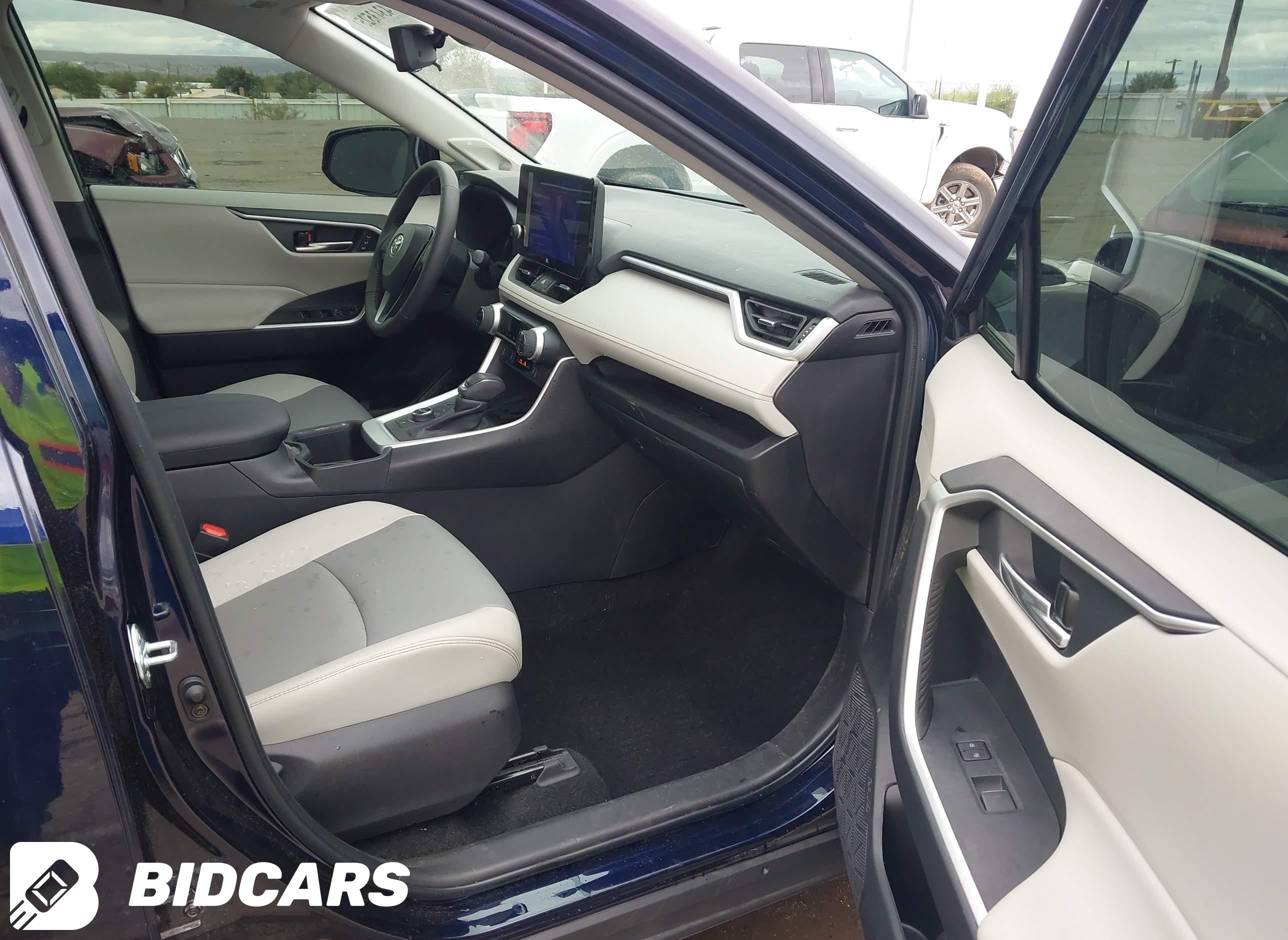 2024 Toyota RAV4, Hybrid Xle...