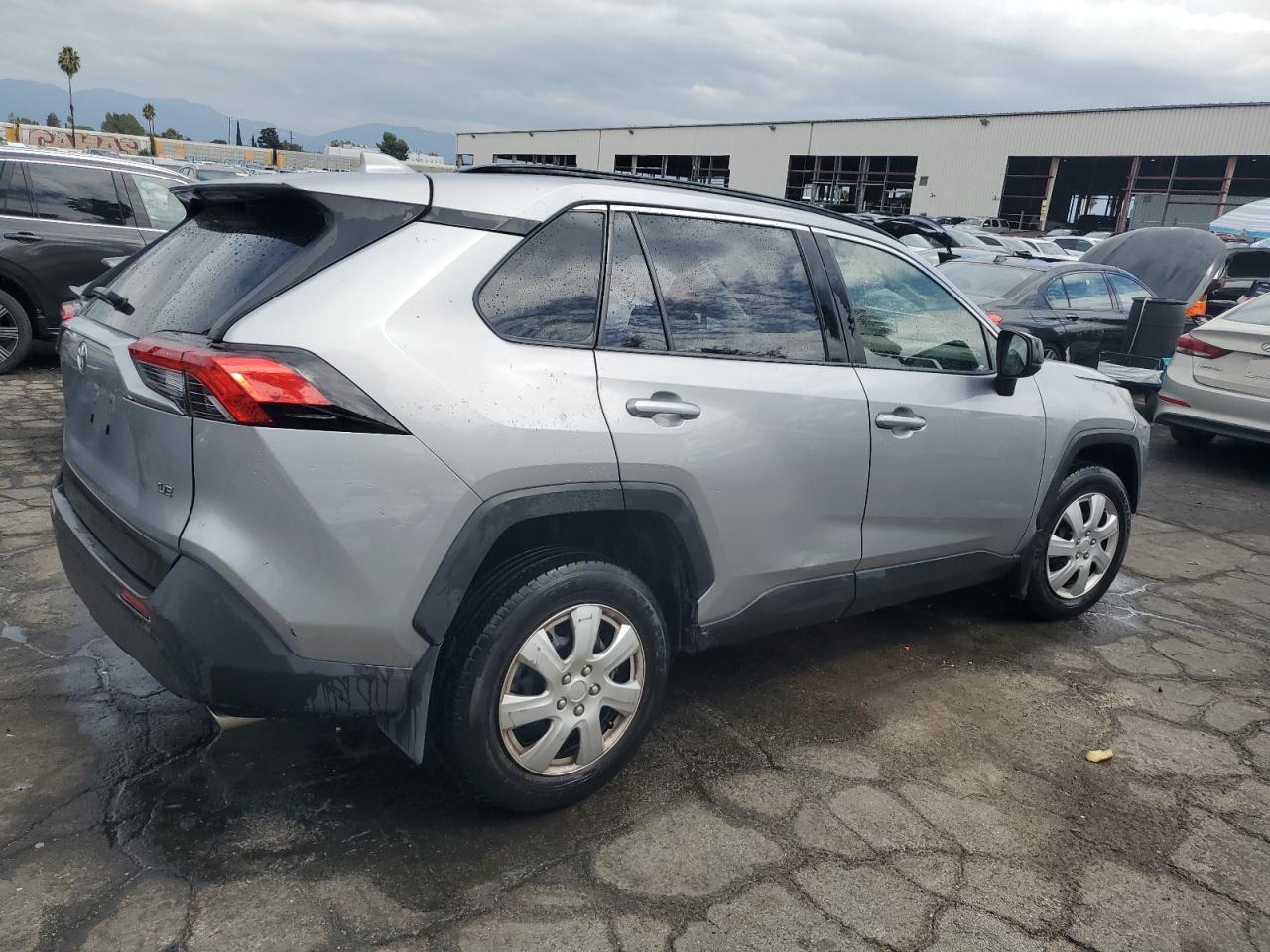2021 Toyota RAV4, LE