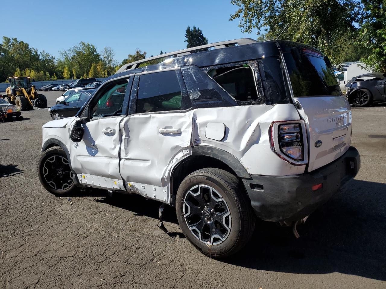 2025 Ford Bronco, Outer Banks
