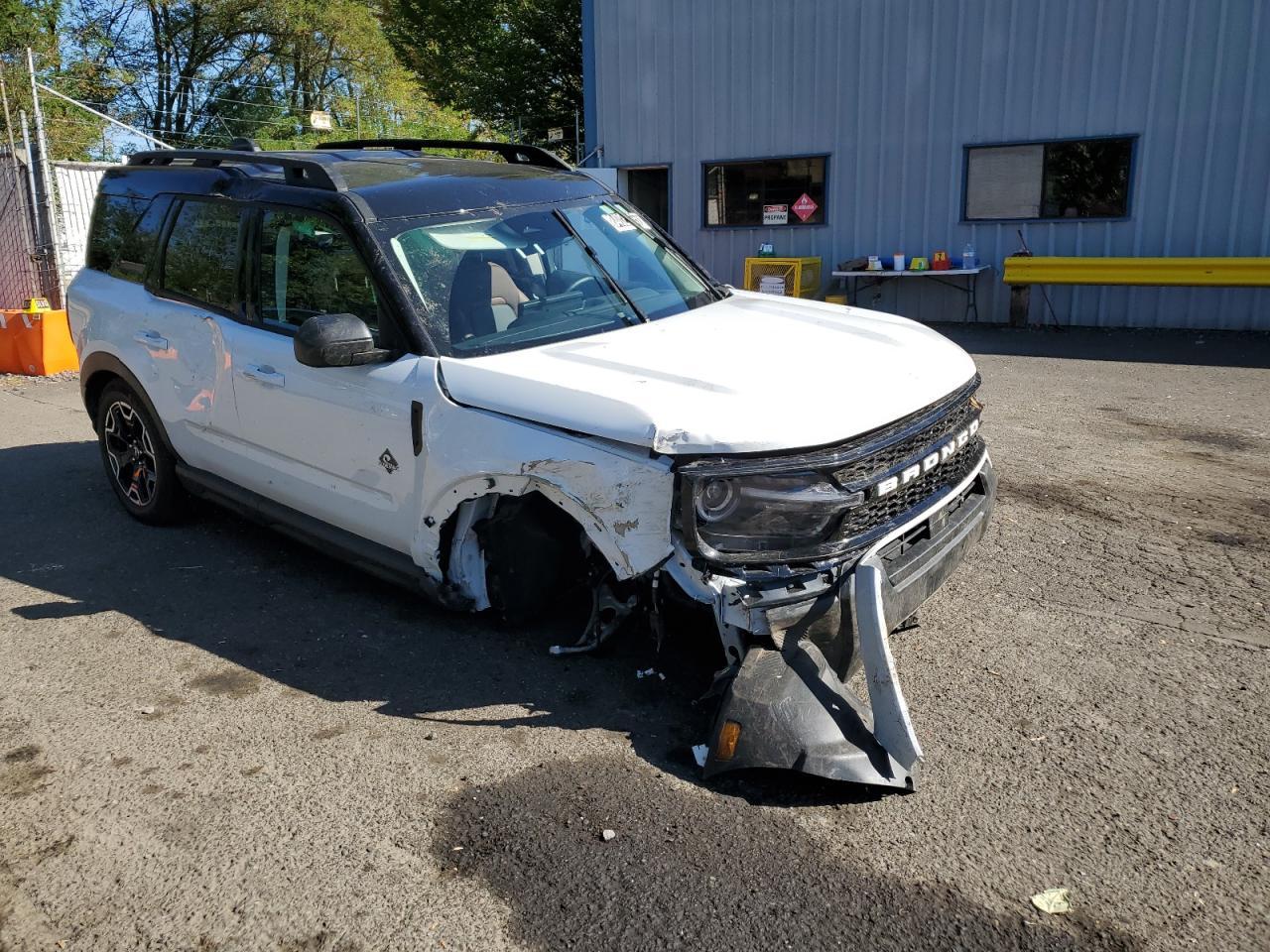 2025 Ford Bronco, Outer Banks