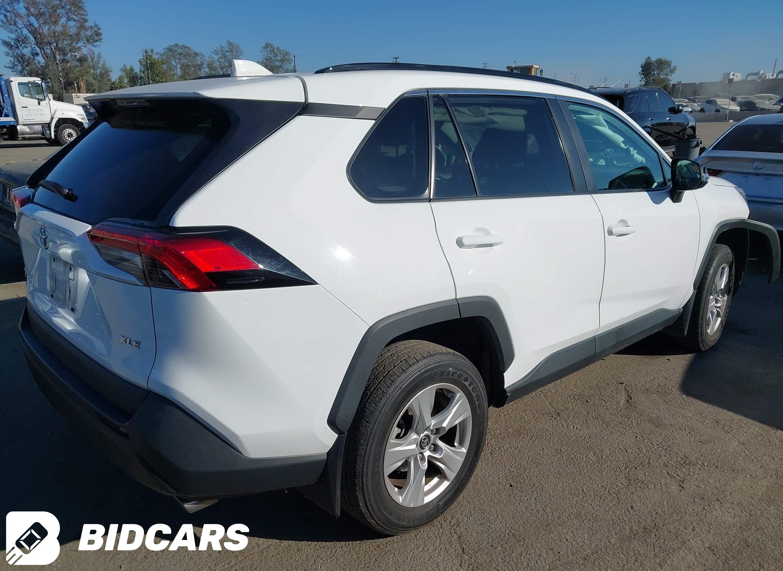 2021 Toyota RAV4, Xle