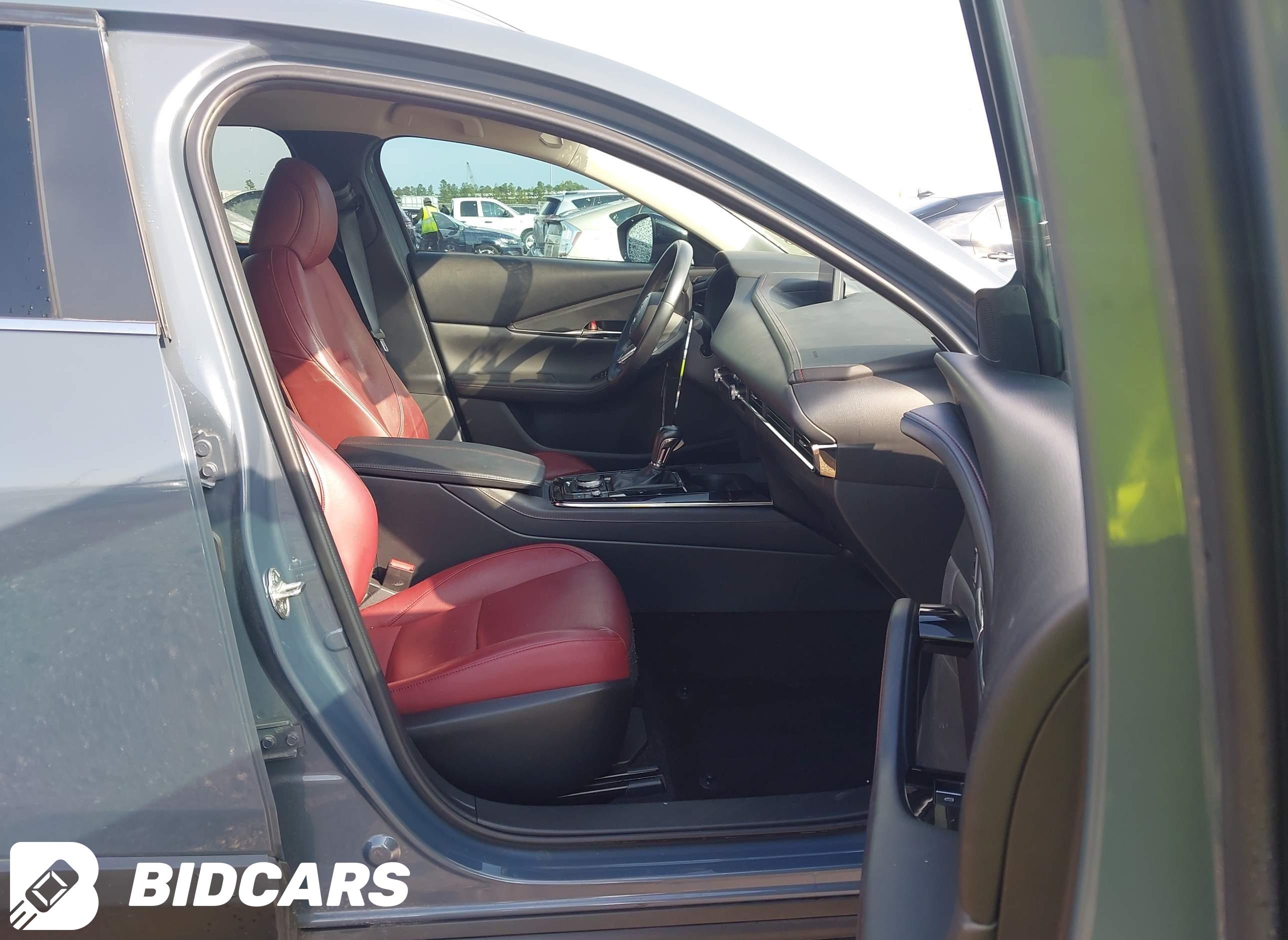 2022 Mazda CX-30, Carbon Edition