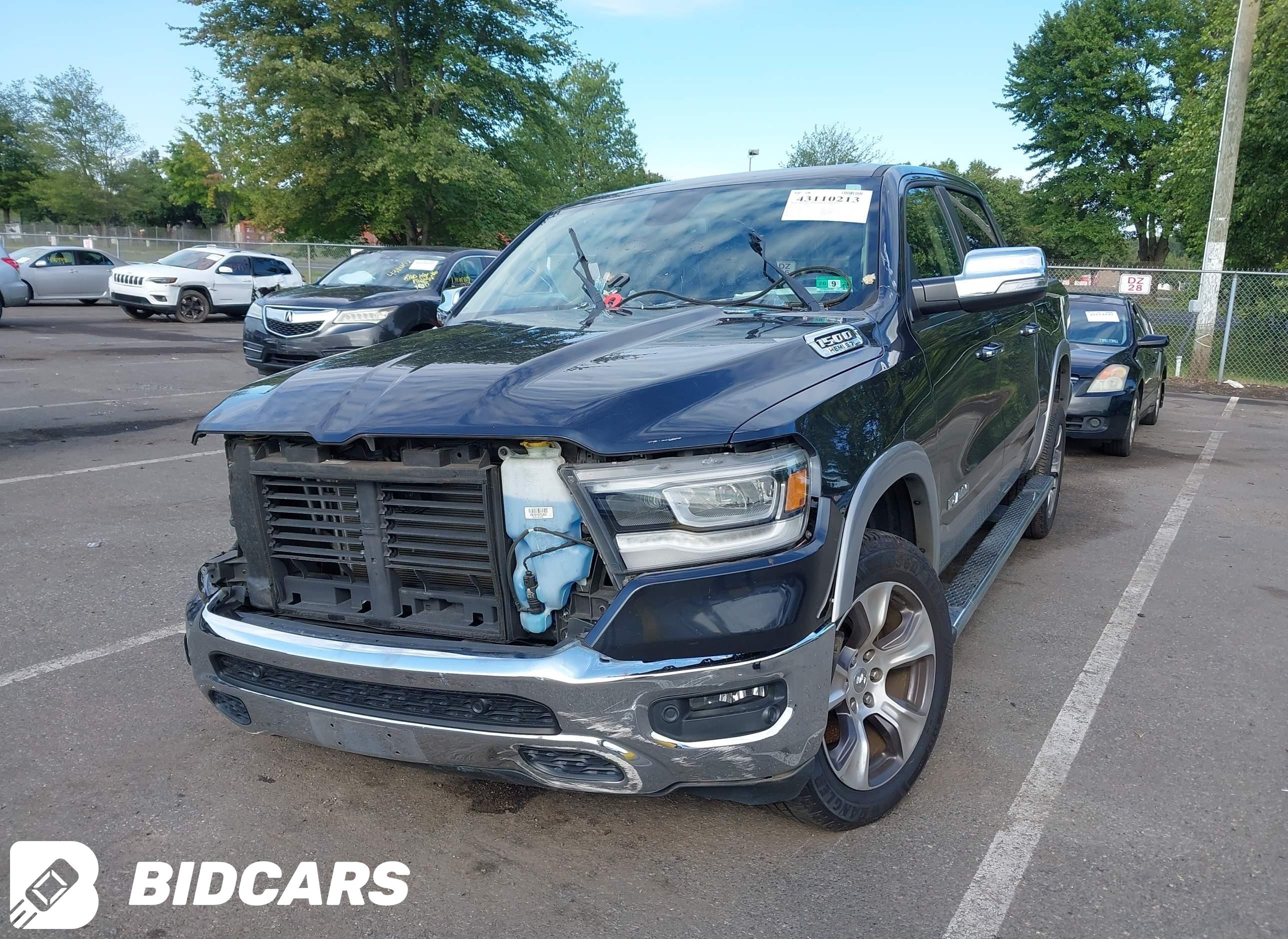 2019 RAM 1500, Laramie  4X4 5...
