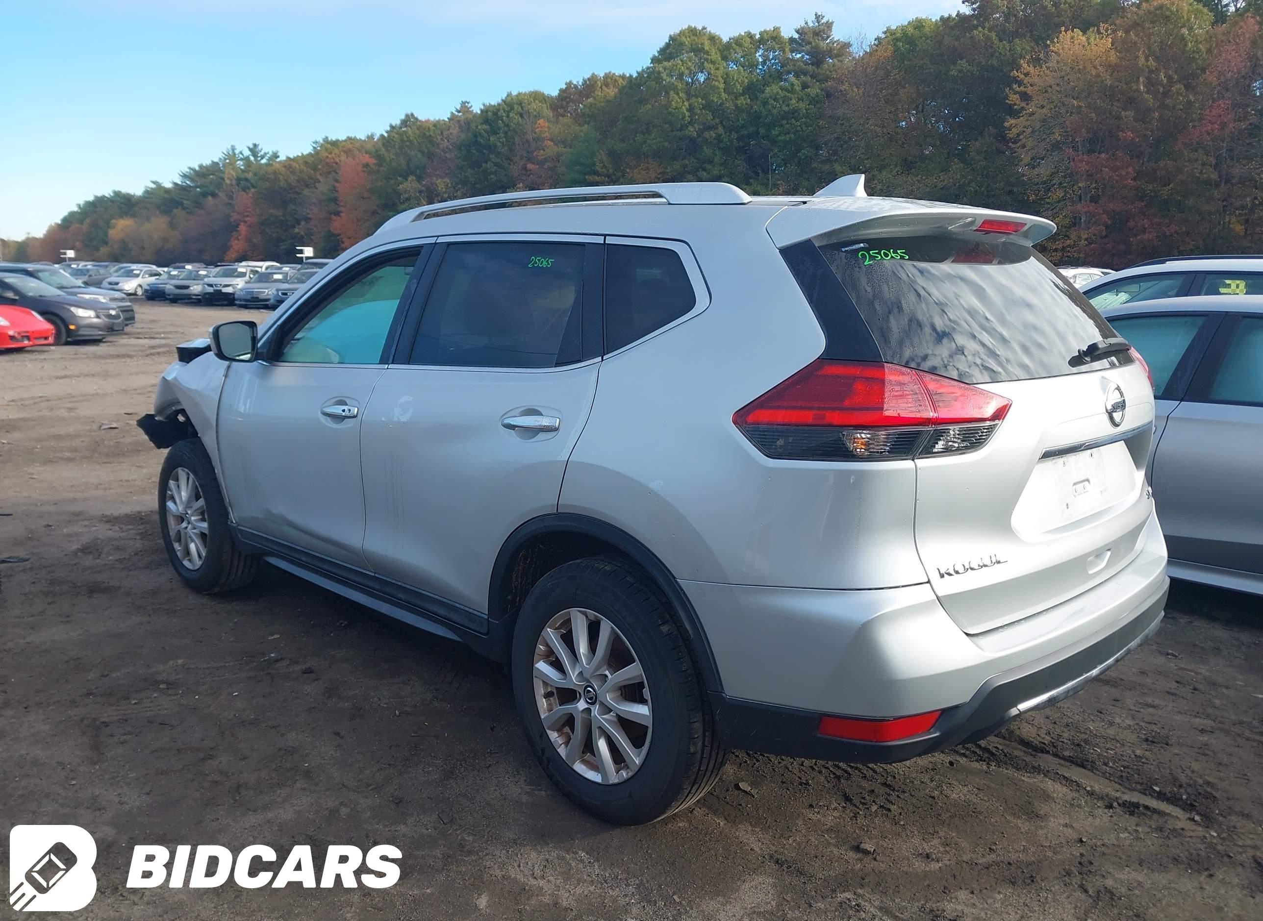 2017 Nissan Rogue, SV