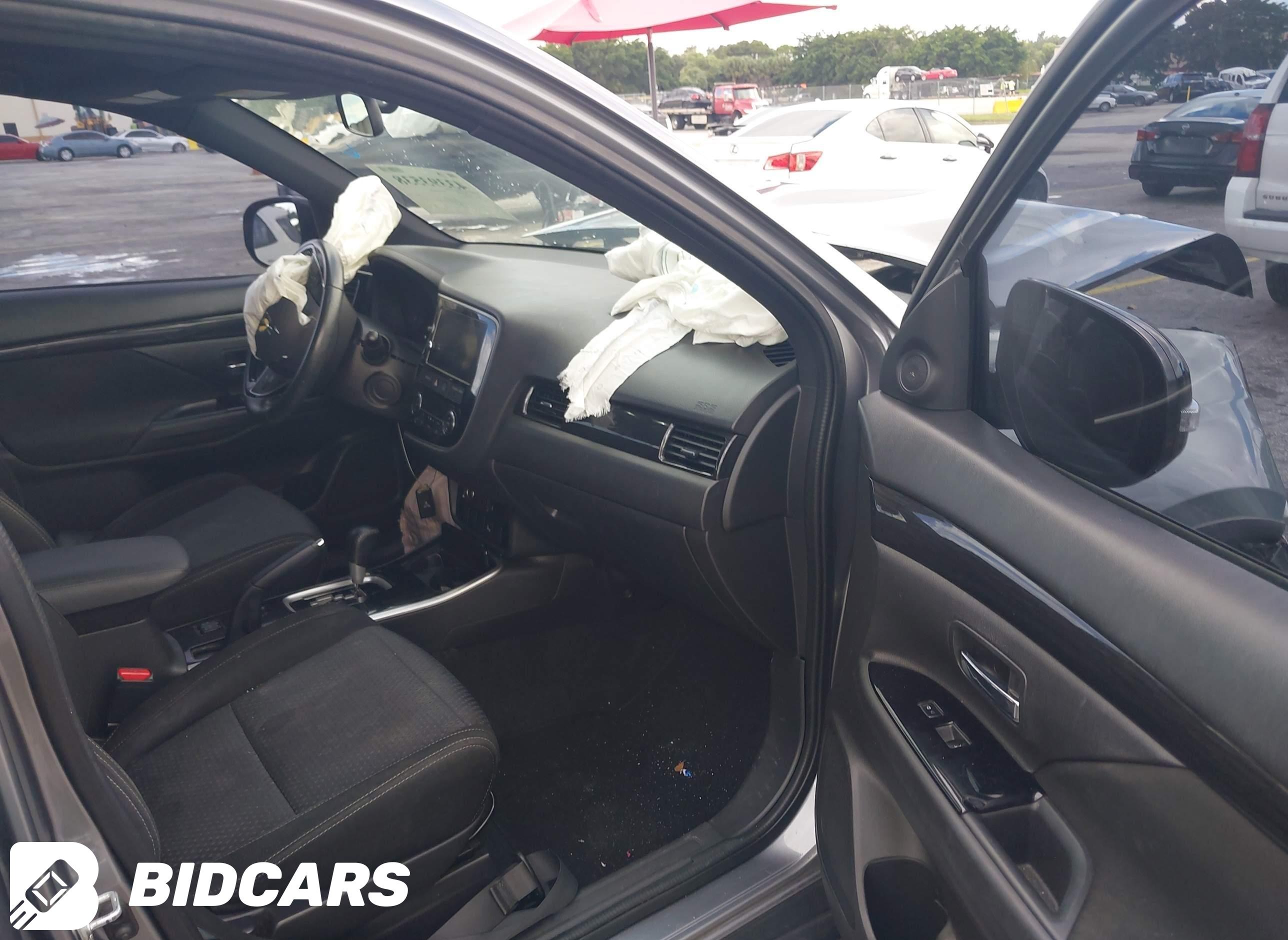 2018 Mitsubishi Outlander, LE