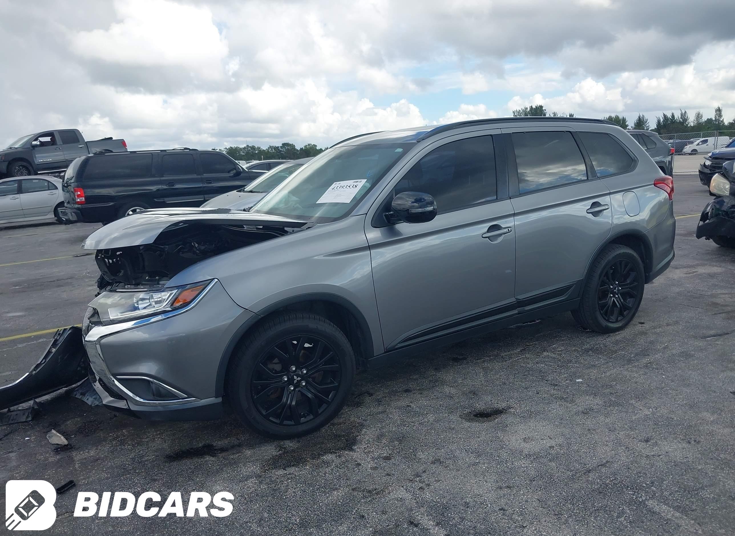 2018 Mitsubishi Outlander, LE