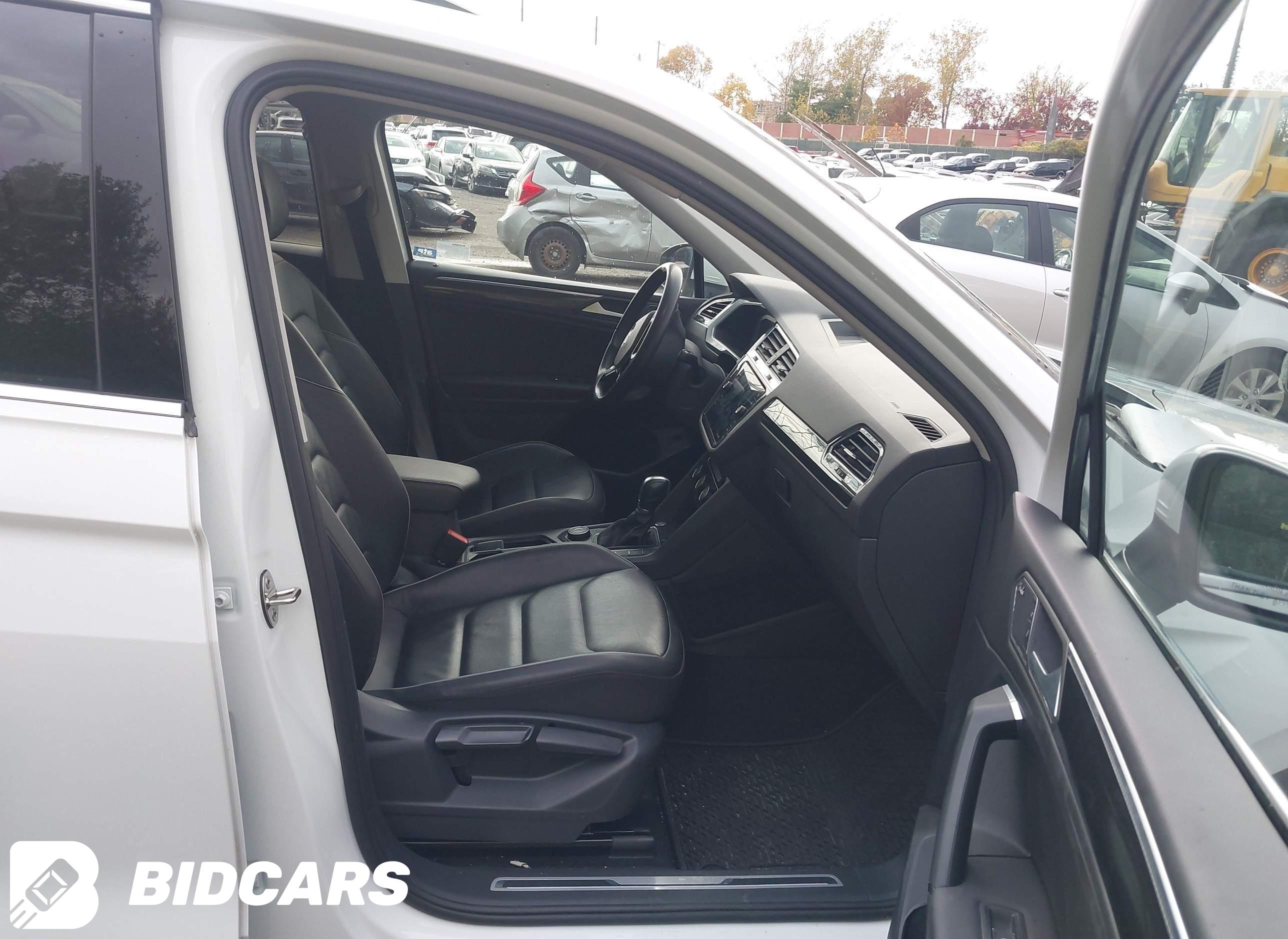 2019 Volkswagen Tiguan, 2.0T...