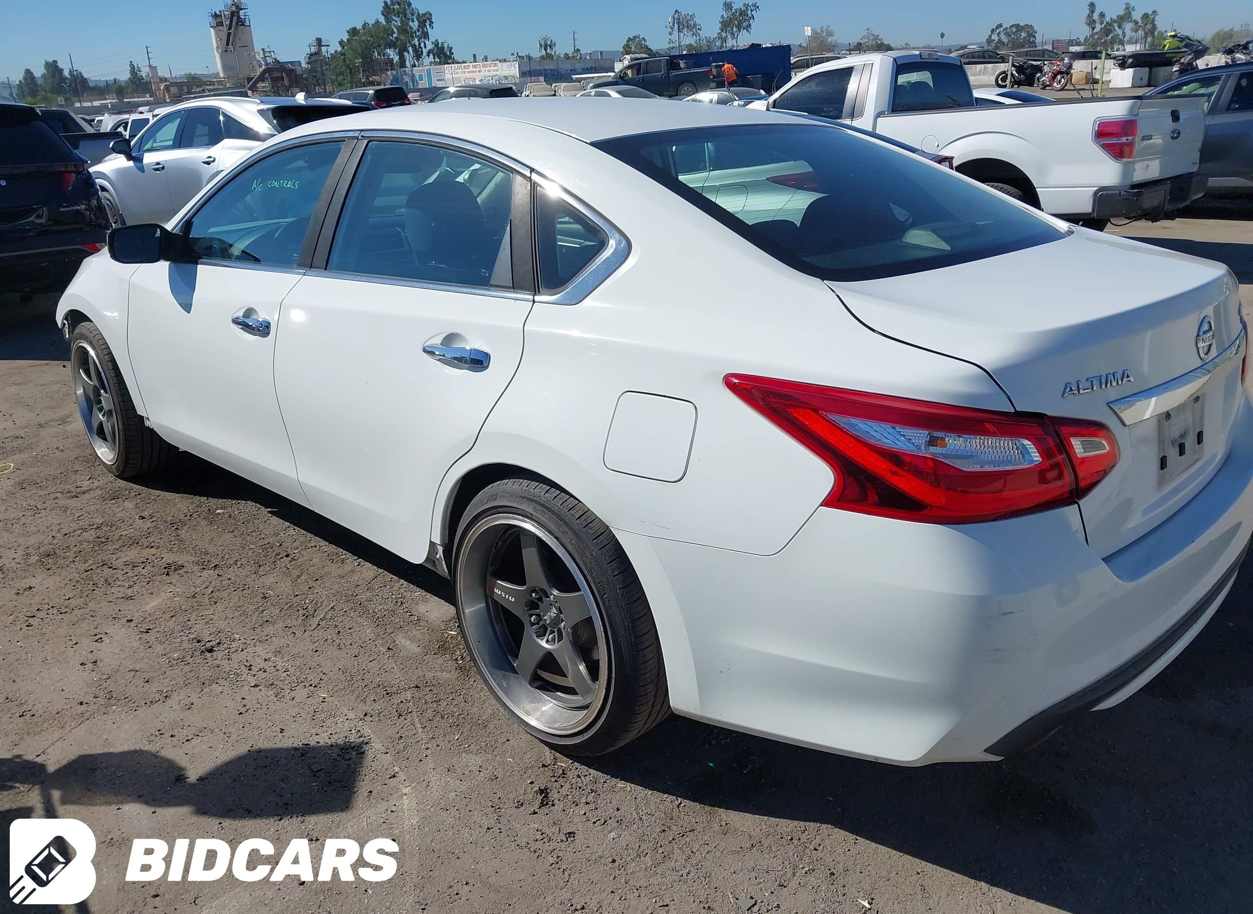 2016 Nissan Altima, 2.5/2.5 S...