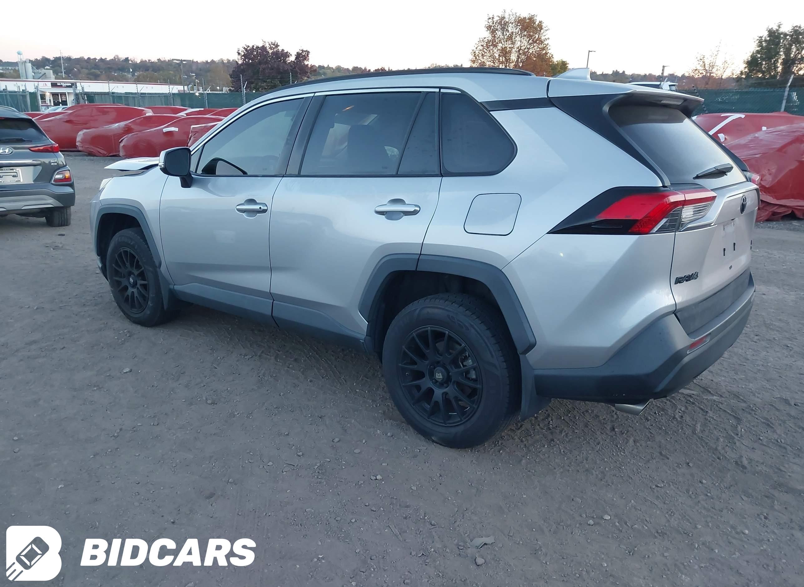 2019 Toyota RAV4, LE
