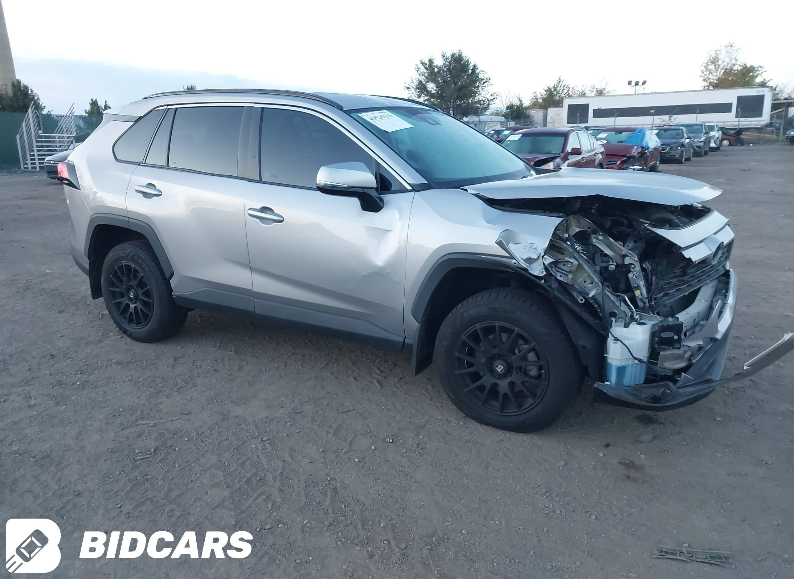 2019 Toyota RAV4, LE