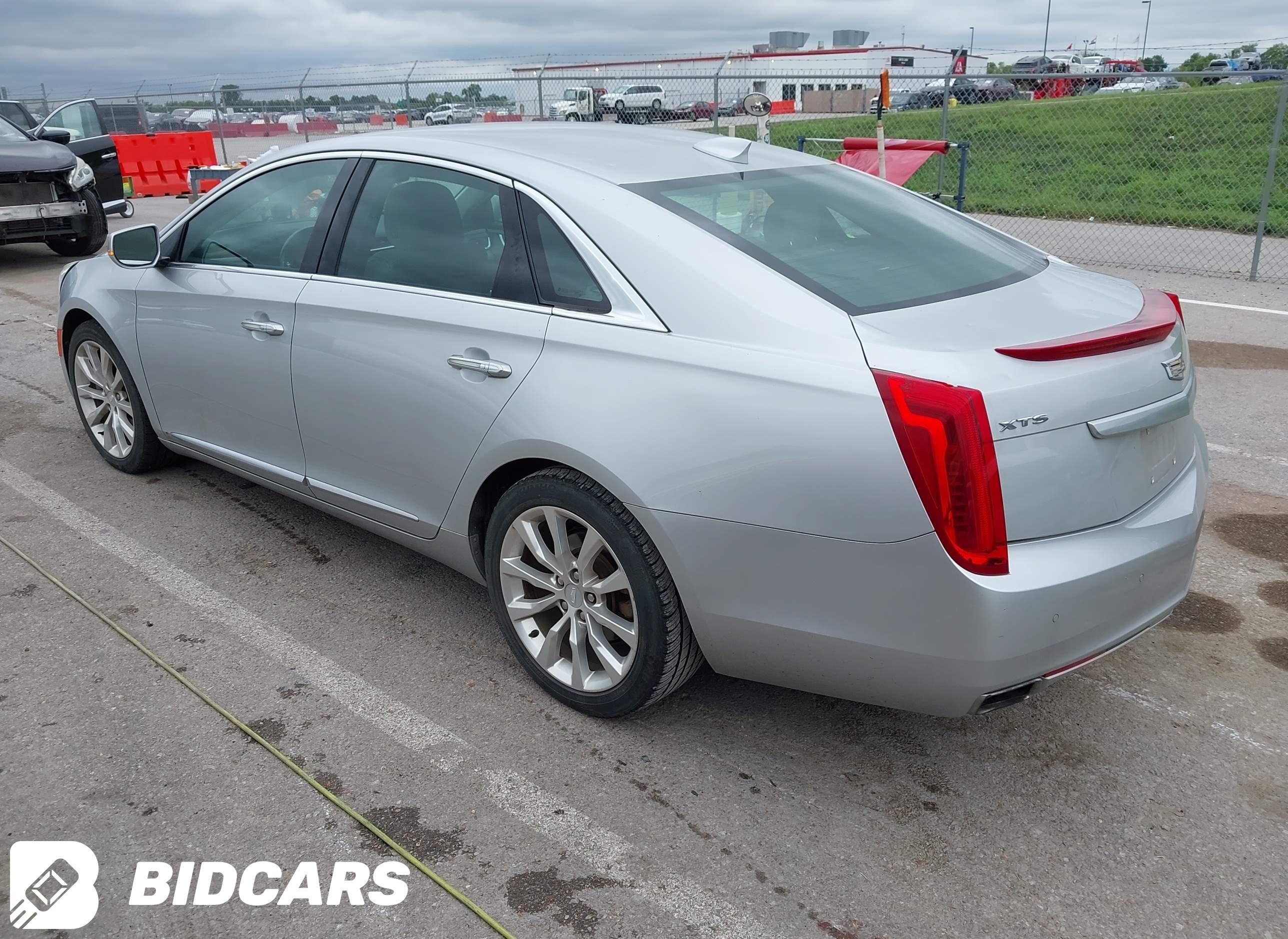 2017 Cadillac XTS, Luxury