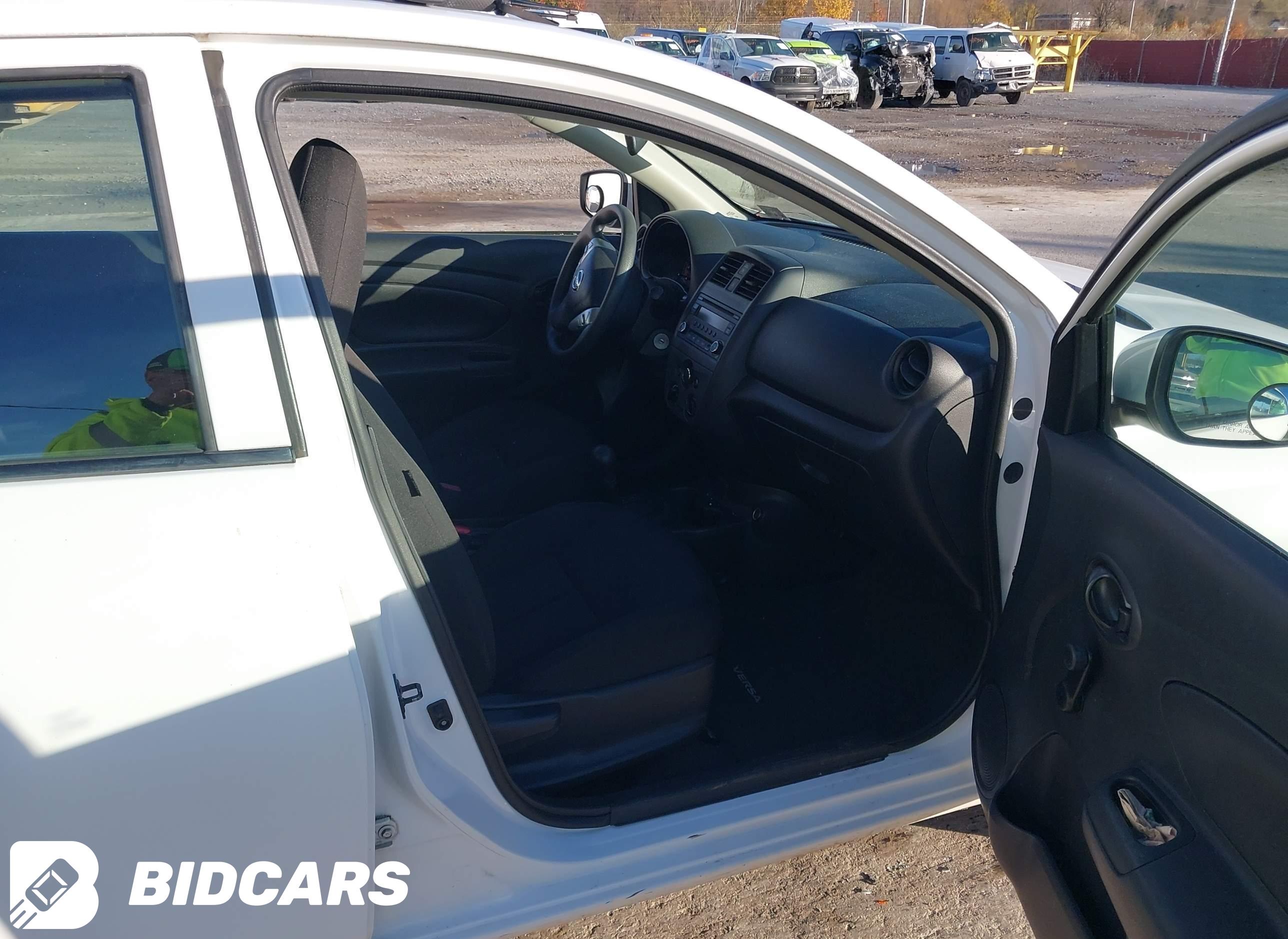 2017 Nissan Versa, 1.6 S+