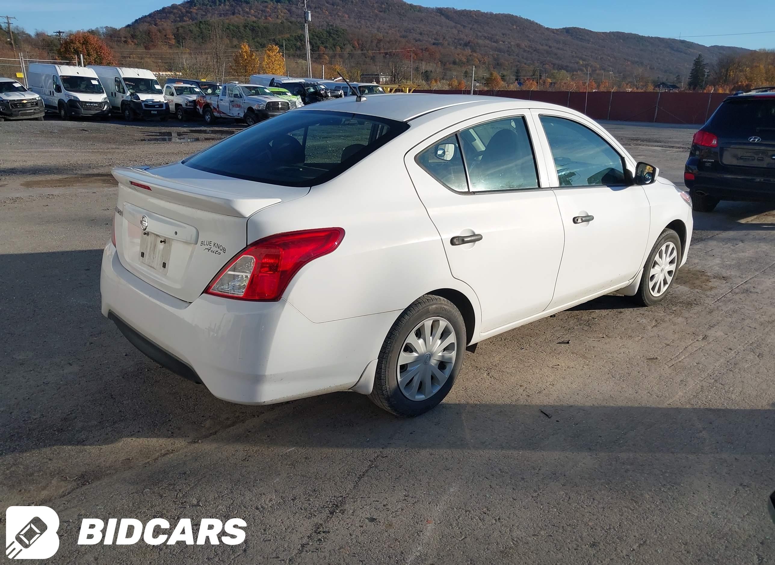 2017 Nissan Versa, 1.6 S+