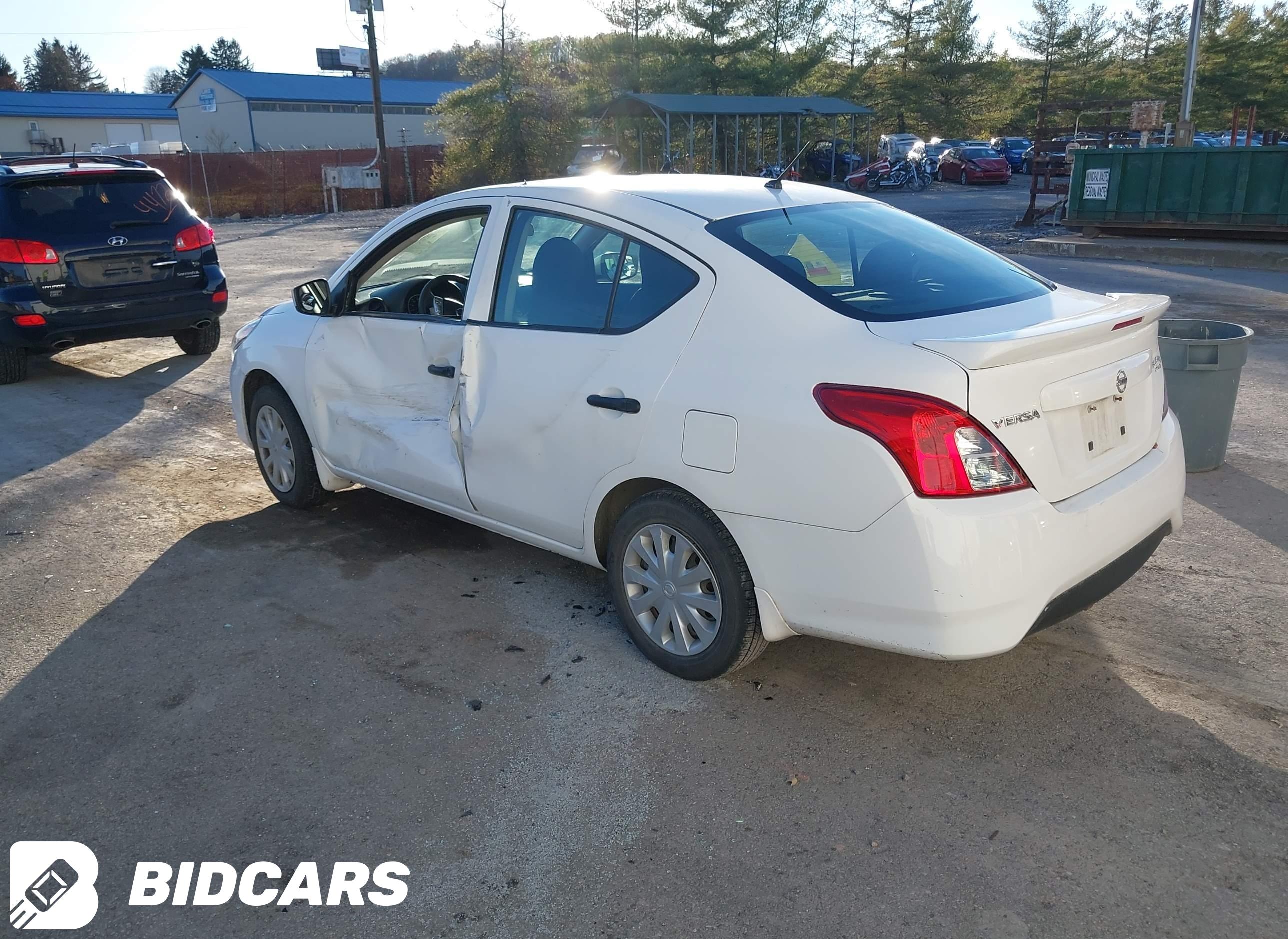 2017 Nissan Versa, 1.6 S+
