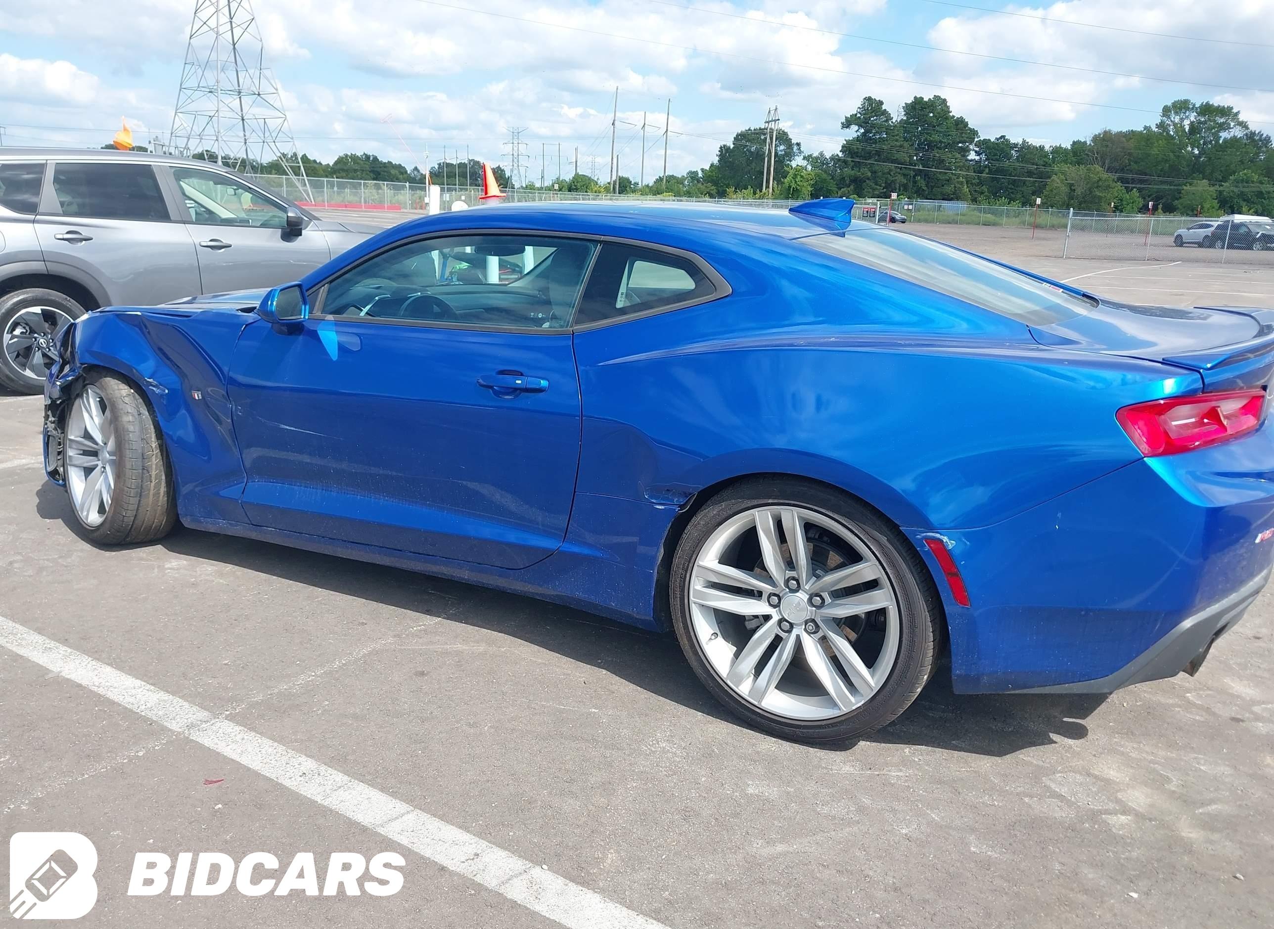 2017 Chevrolet Camaro, 1LT