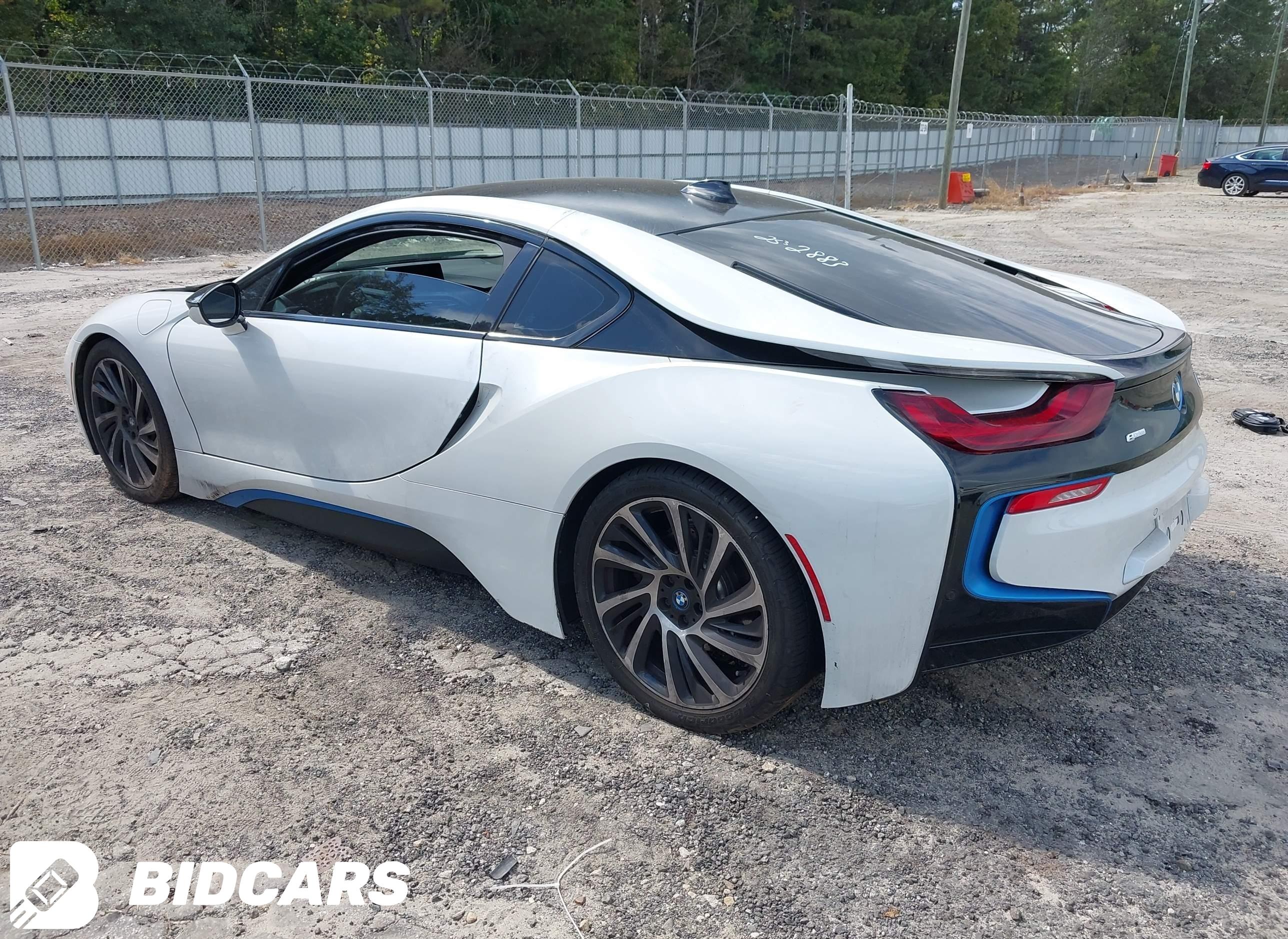 2016 BMW I8