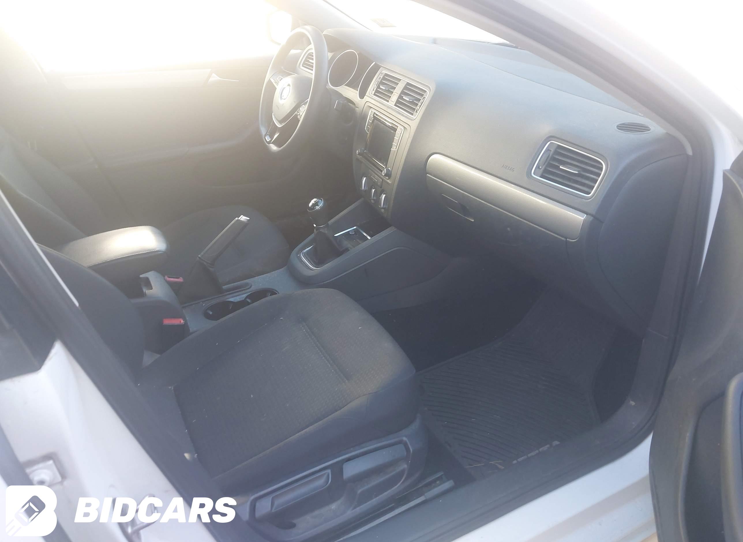 2016 Volkswagen Jetta, 1.4T Se