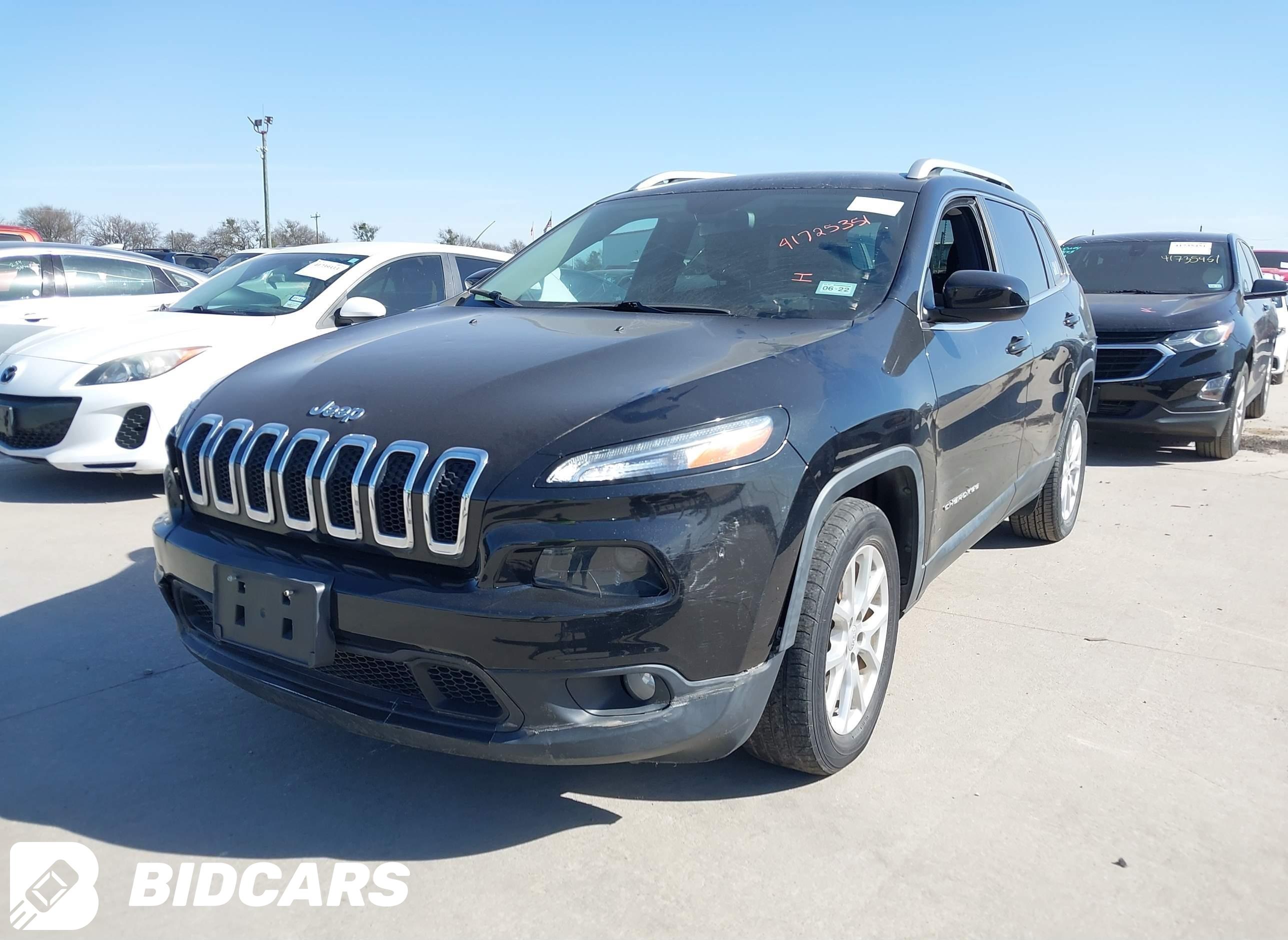 2016 Jeep Cherokee, Latitude