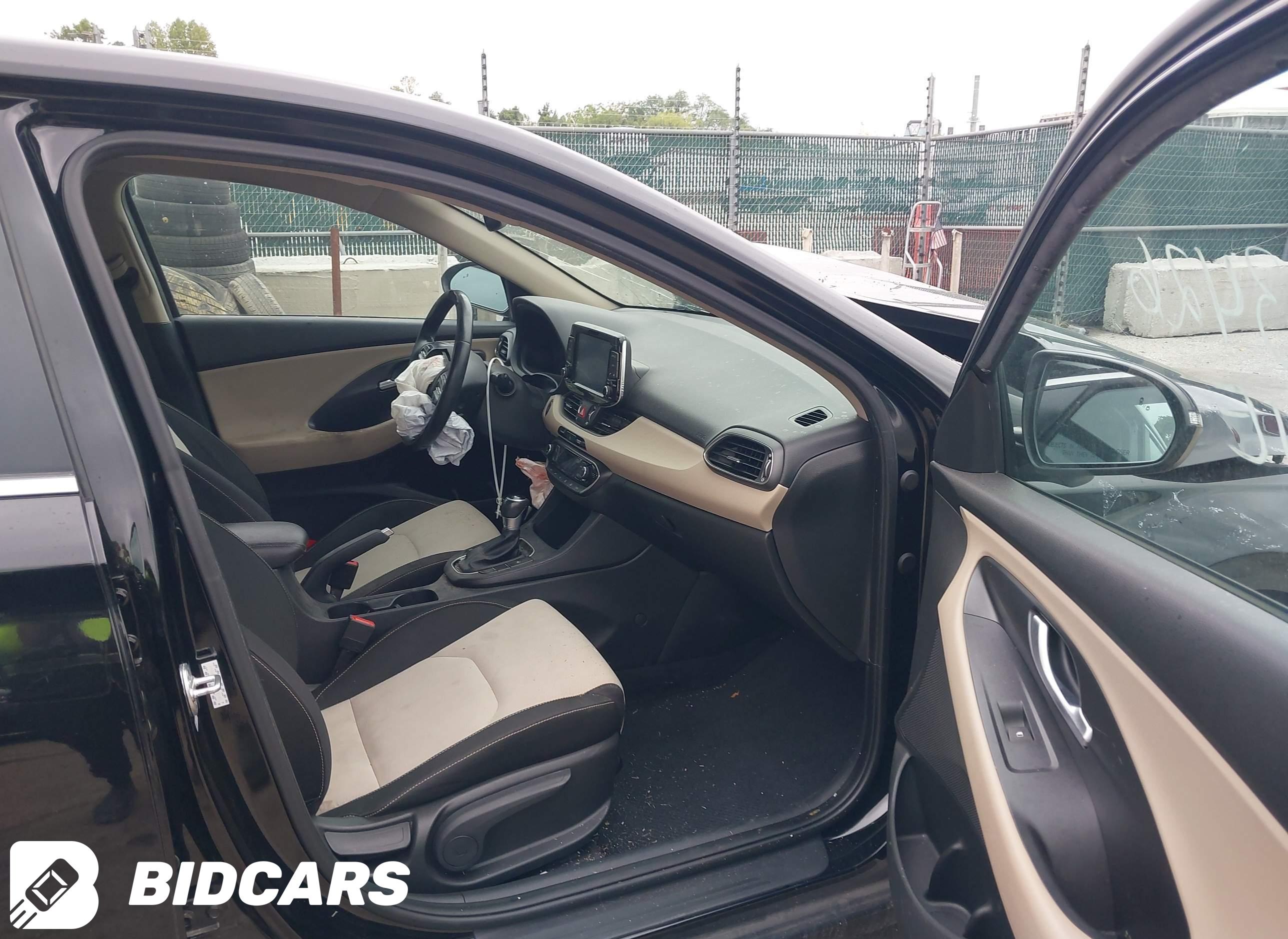 2018 Hyundai Elantra, GT