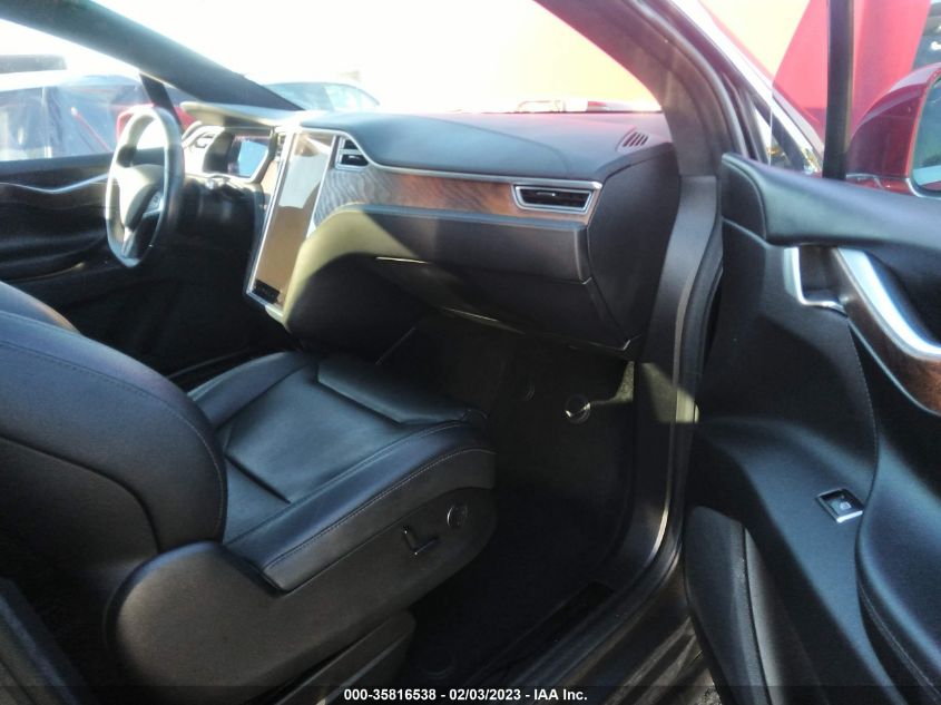 TESLA MODEL X , 2017