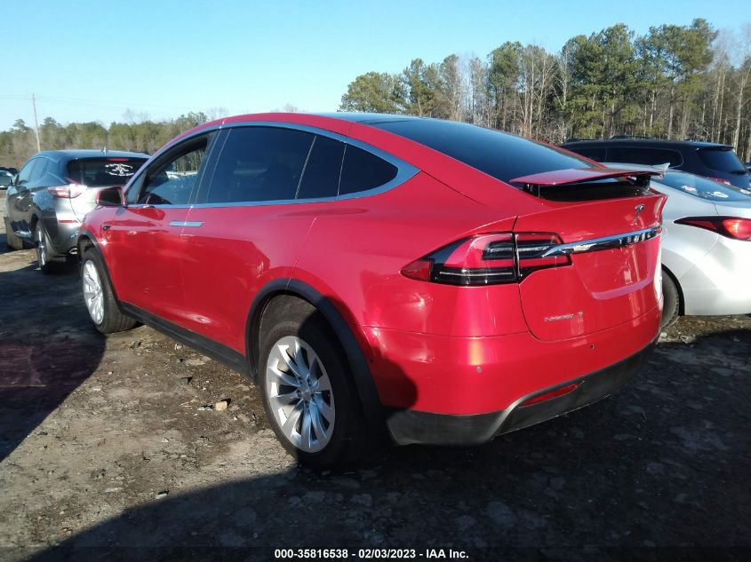 TESLA MODEL X , 2017