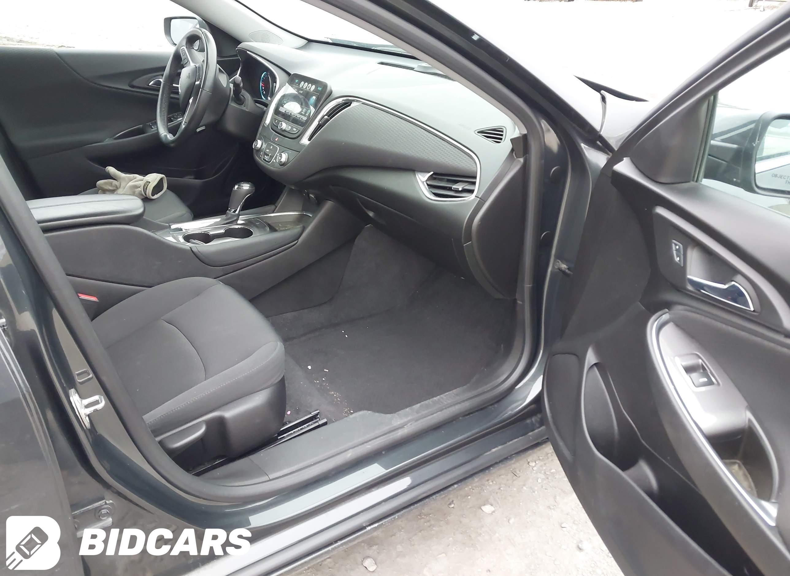 2017 Chevrolet Malibu, 1LT