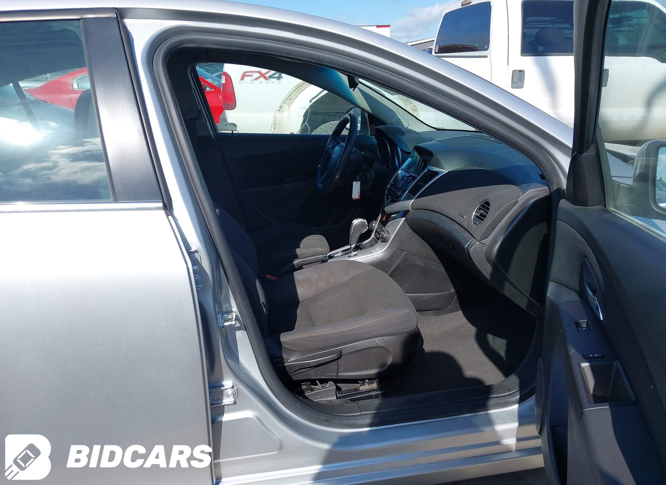 2016 Chevrolet Cruze, Limited...