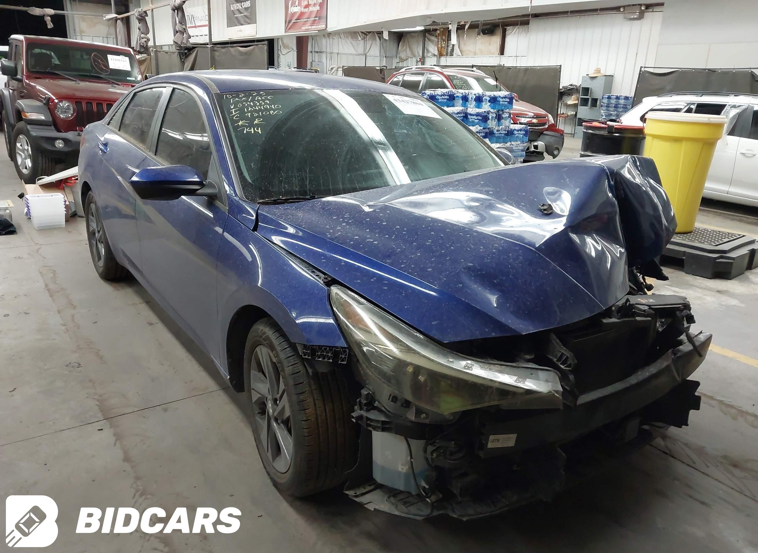 2022 Hyundai Elantra, Sel