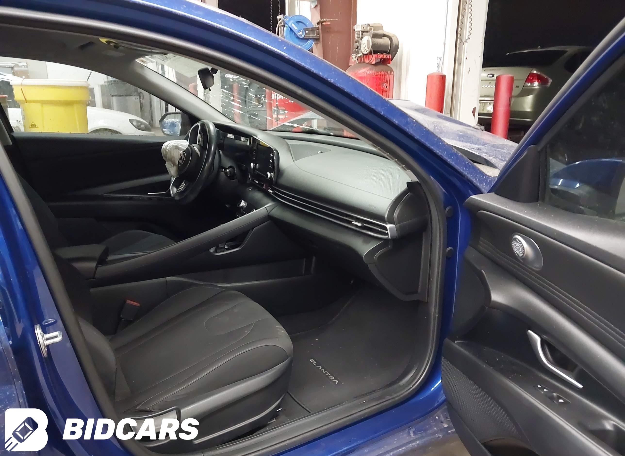 2022 Hyundai Elantra, Sel