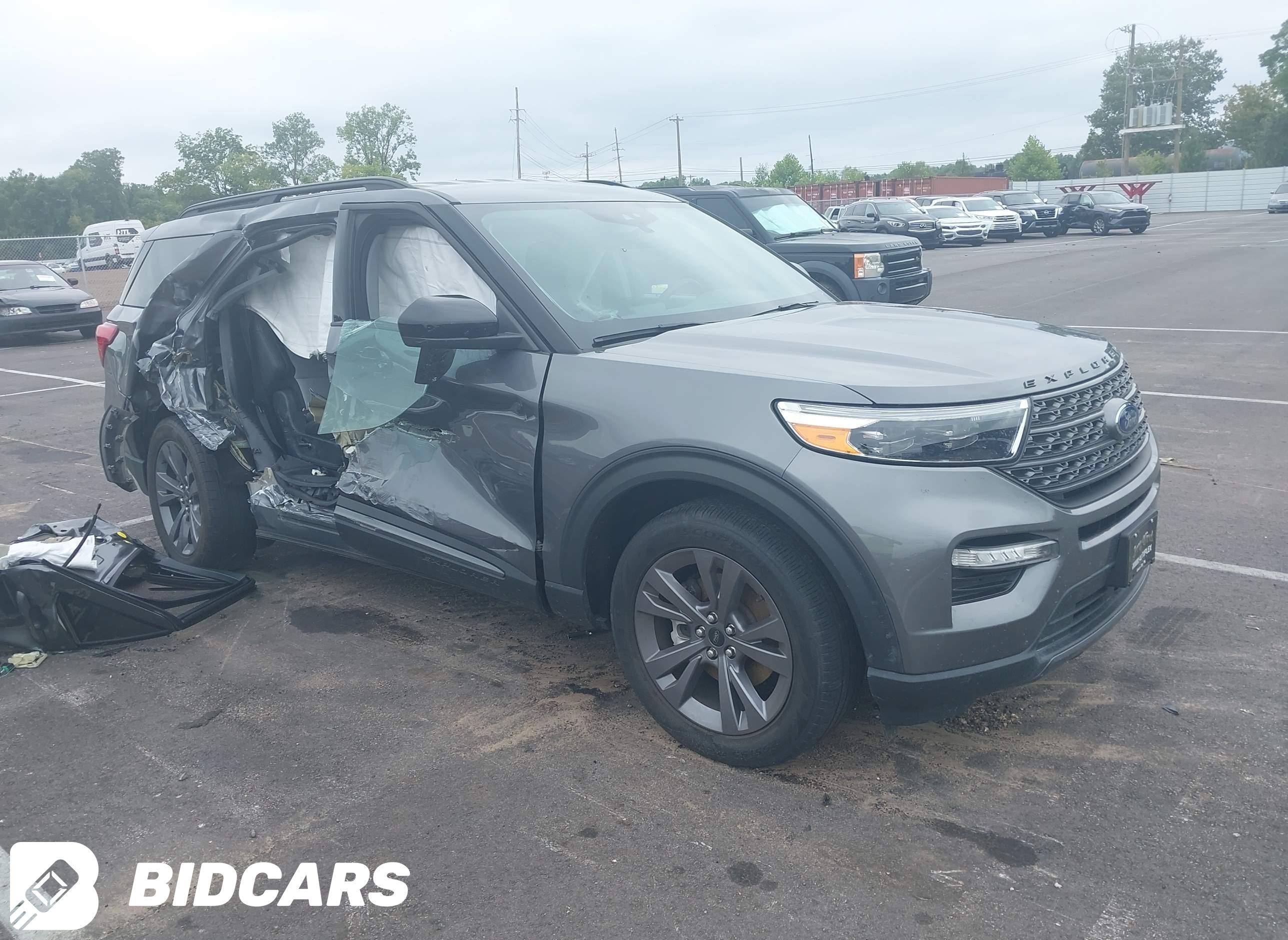 2022 Ford Explorer, Xlt