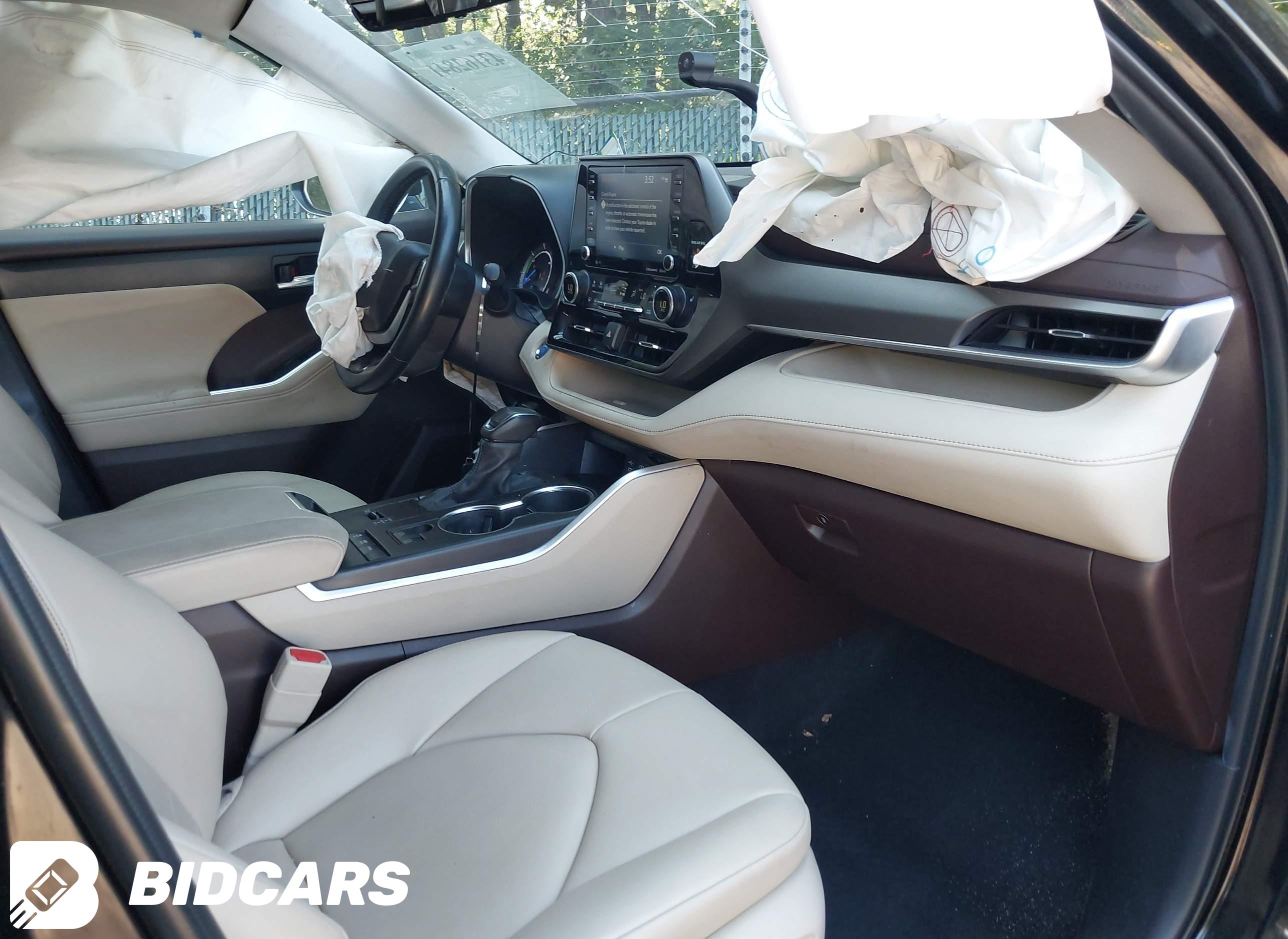 2022 Toyota Highlander, Hybri...