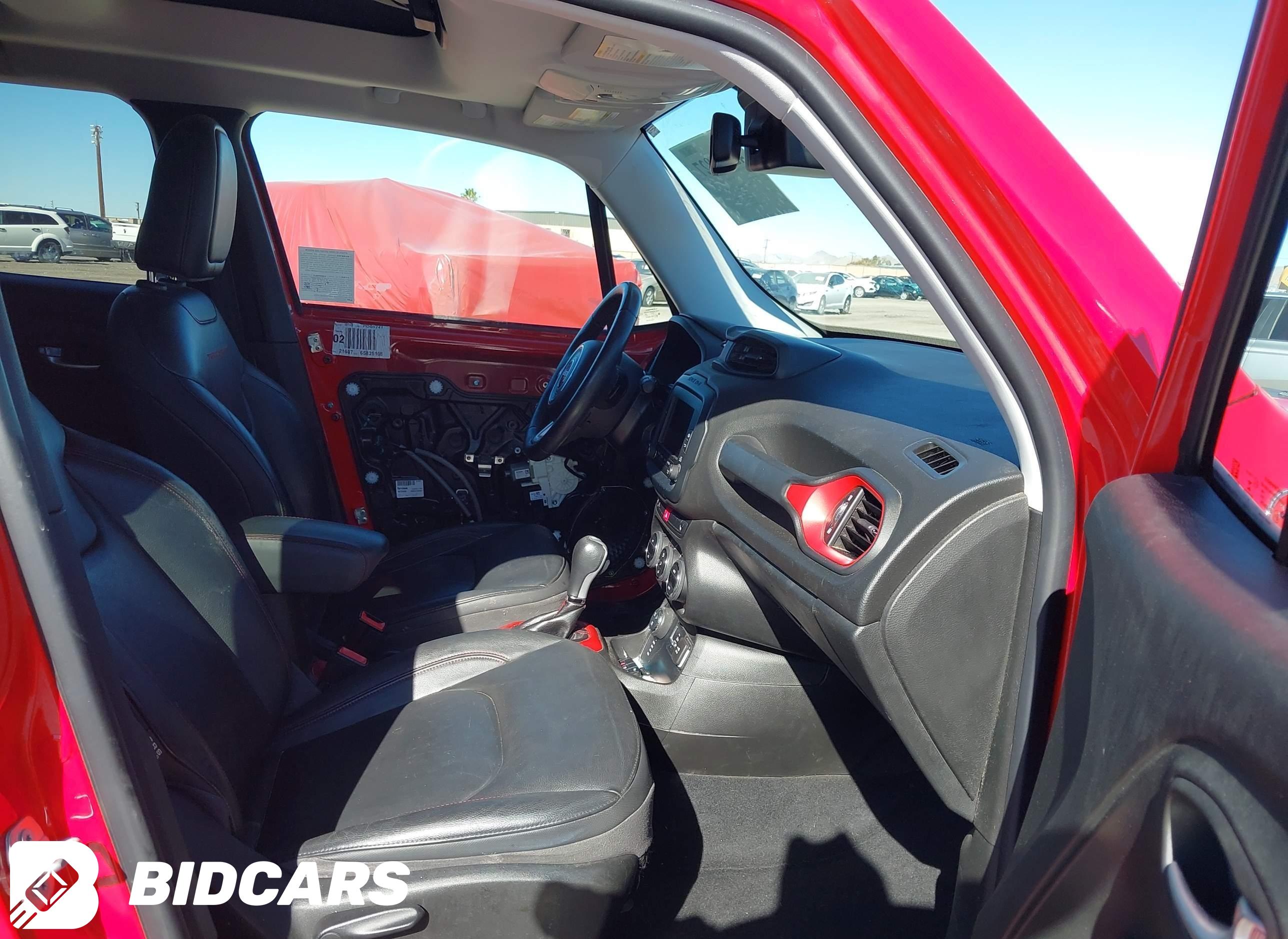 2016 Jeep Renegade, Trailhawk