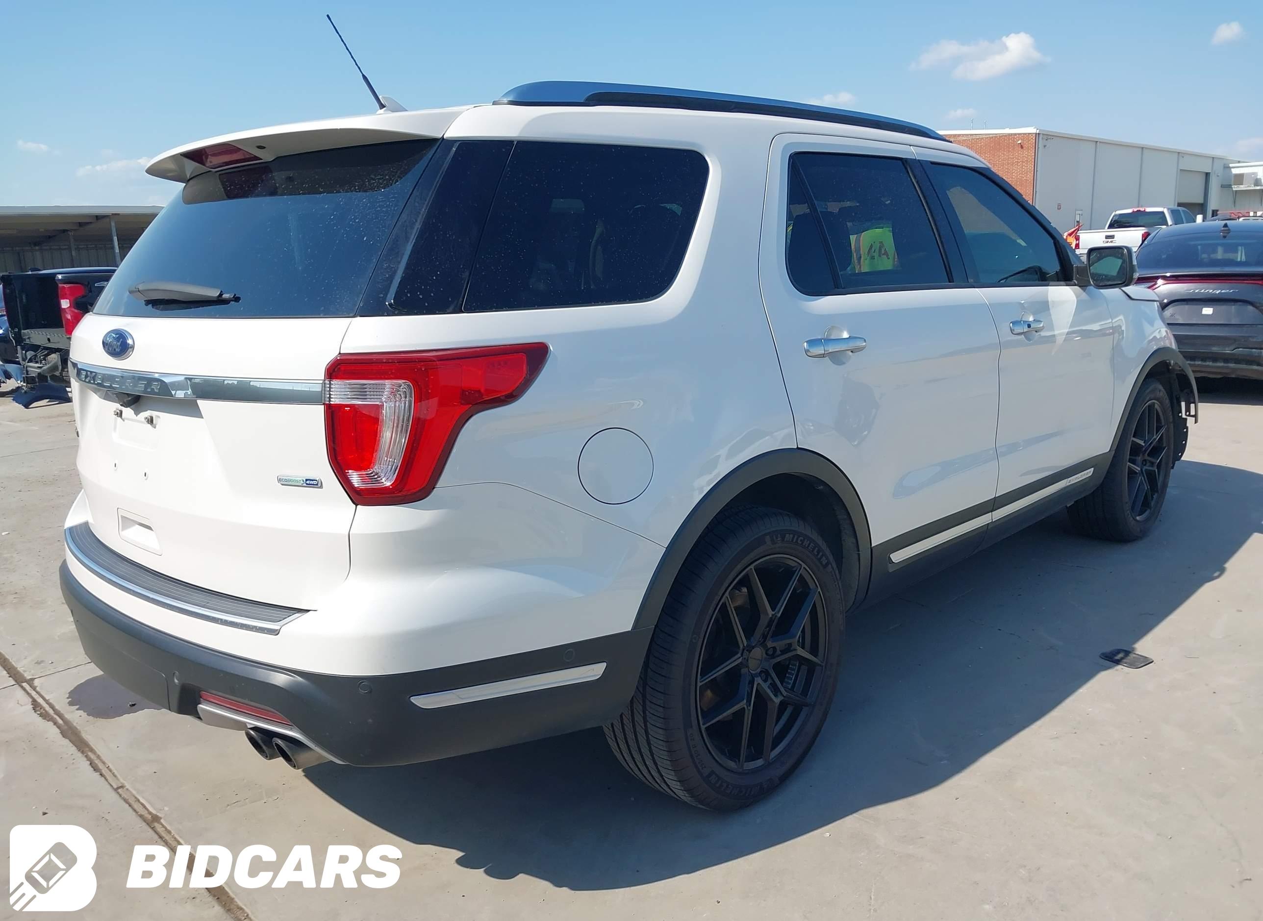 2018 Ford Explorer, Platinum