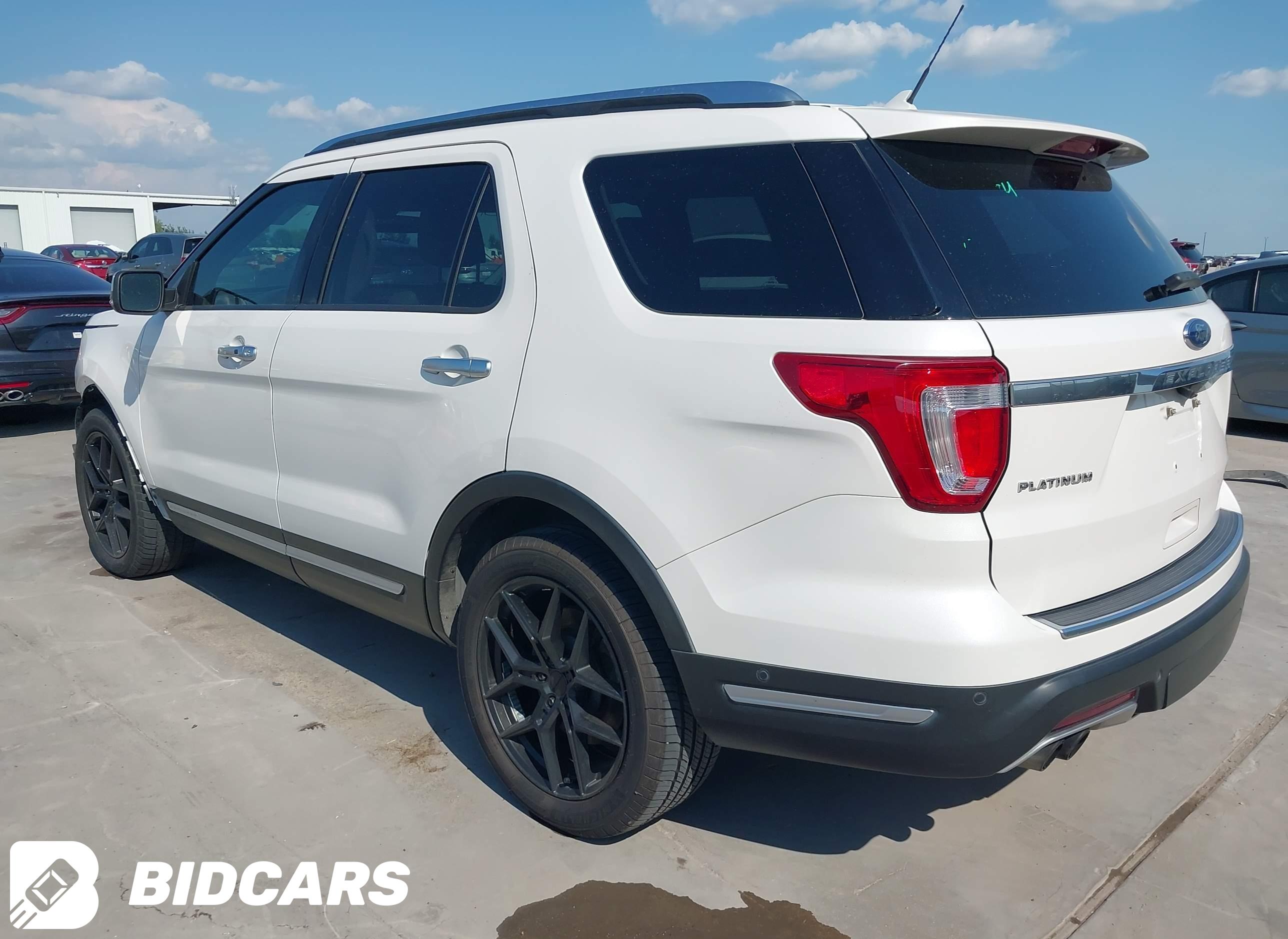 2018 Ford Explorer, Platinum