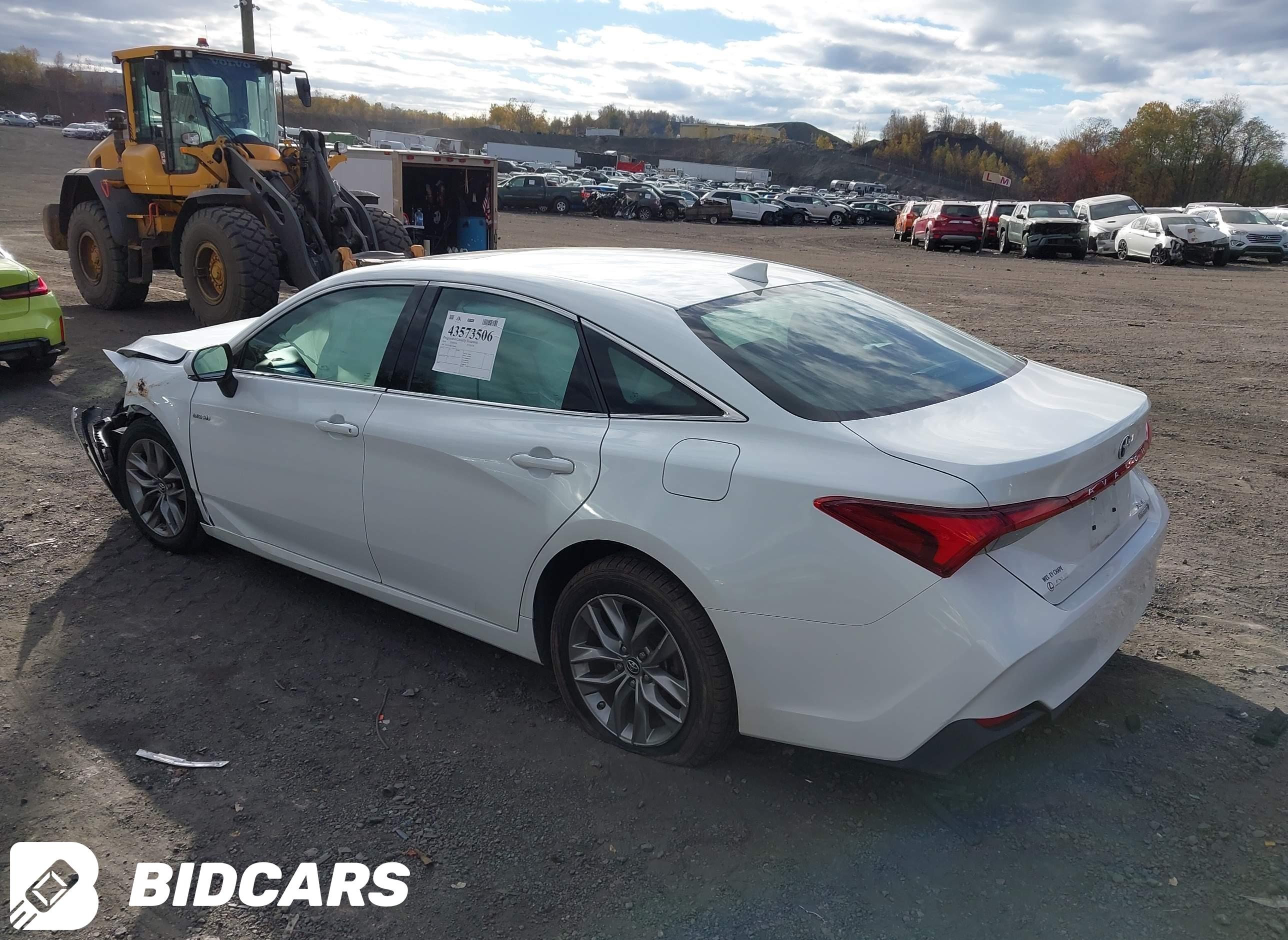 2019 Toyota Avalon, Hybrid Xle