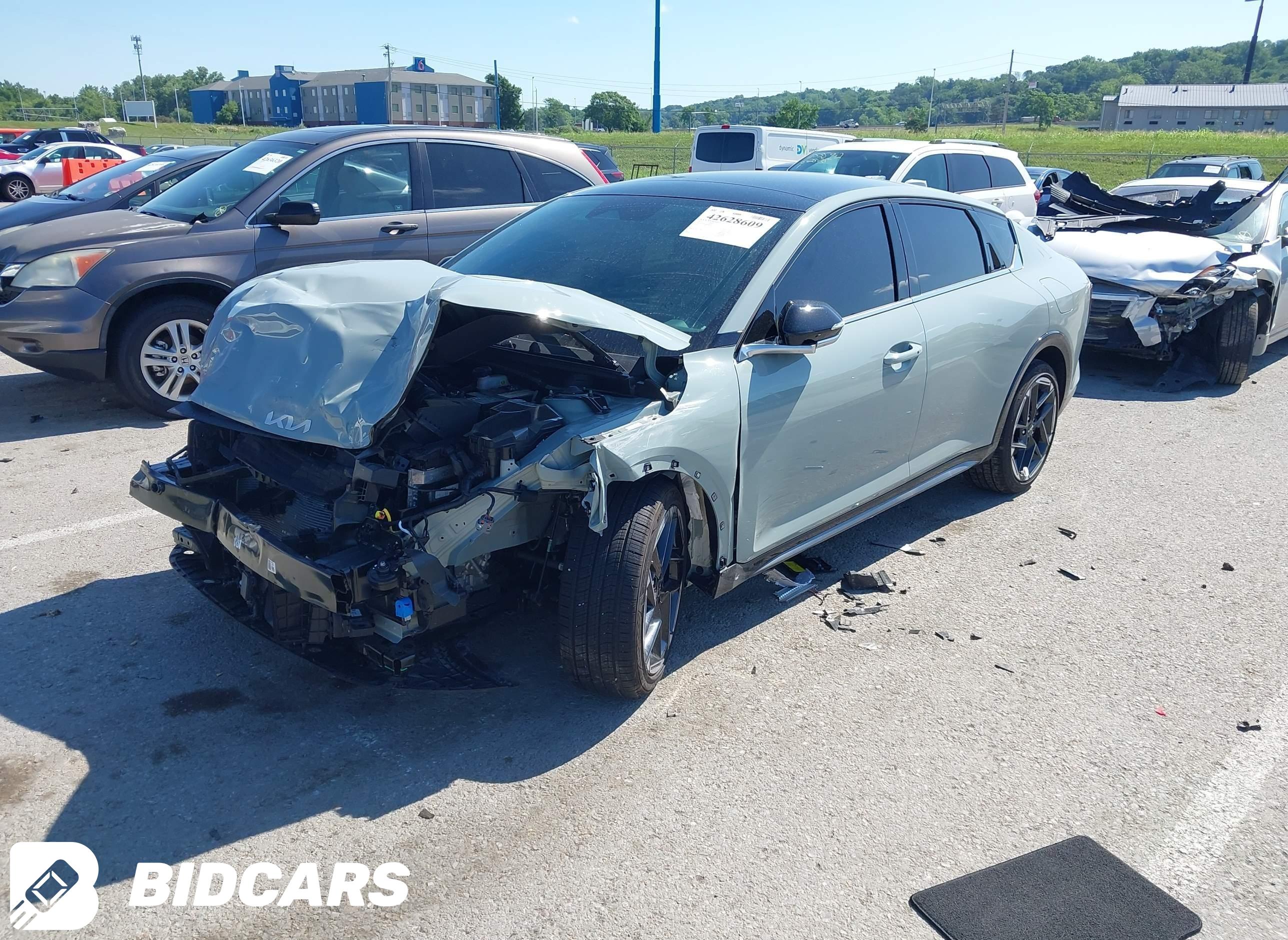 2025 KIA K4, Gt-Line