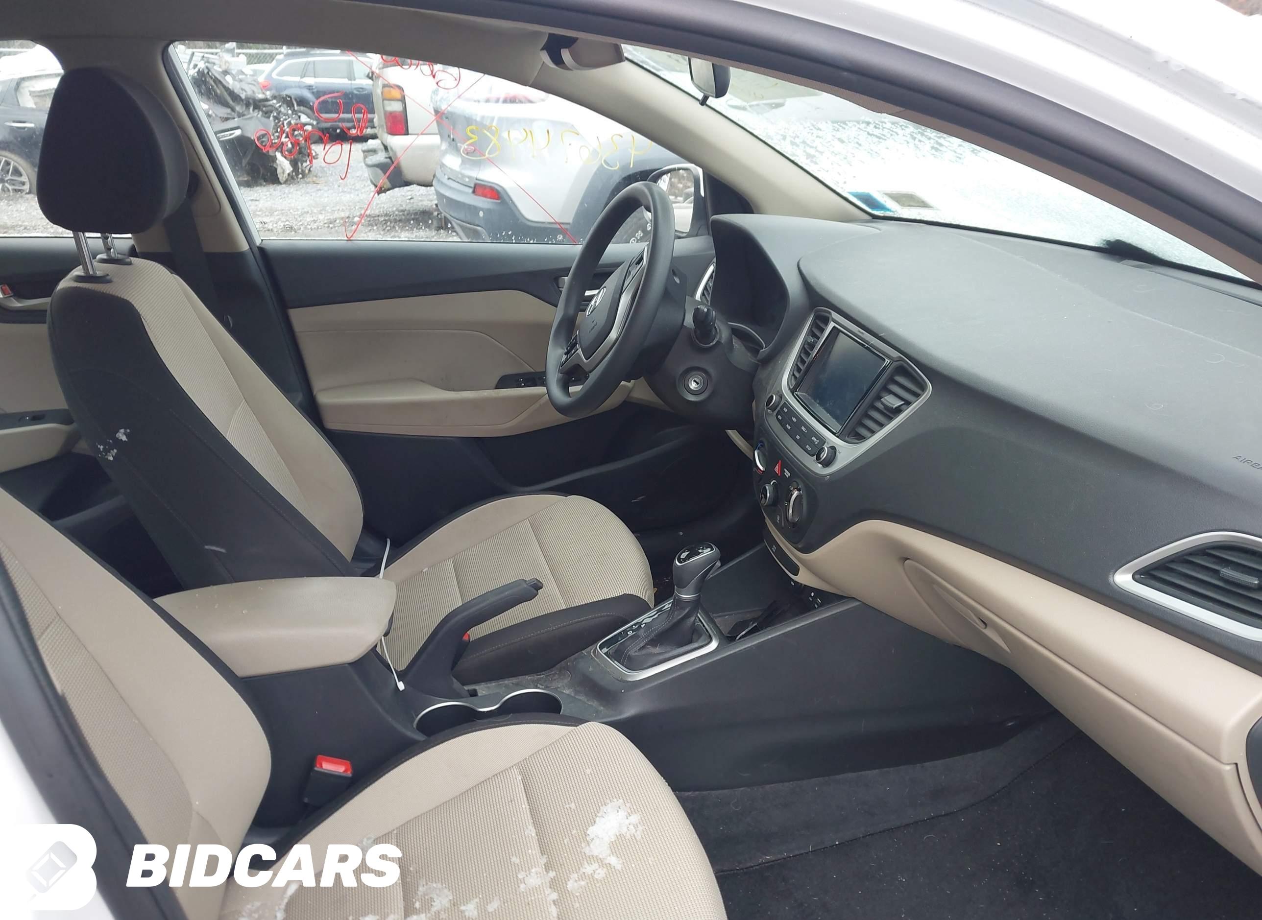 2022 Hyundai Accent, Sel