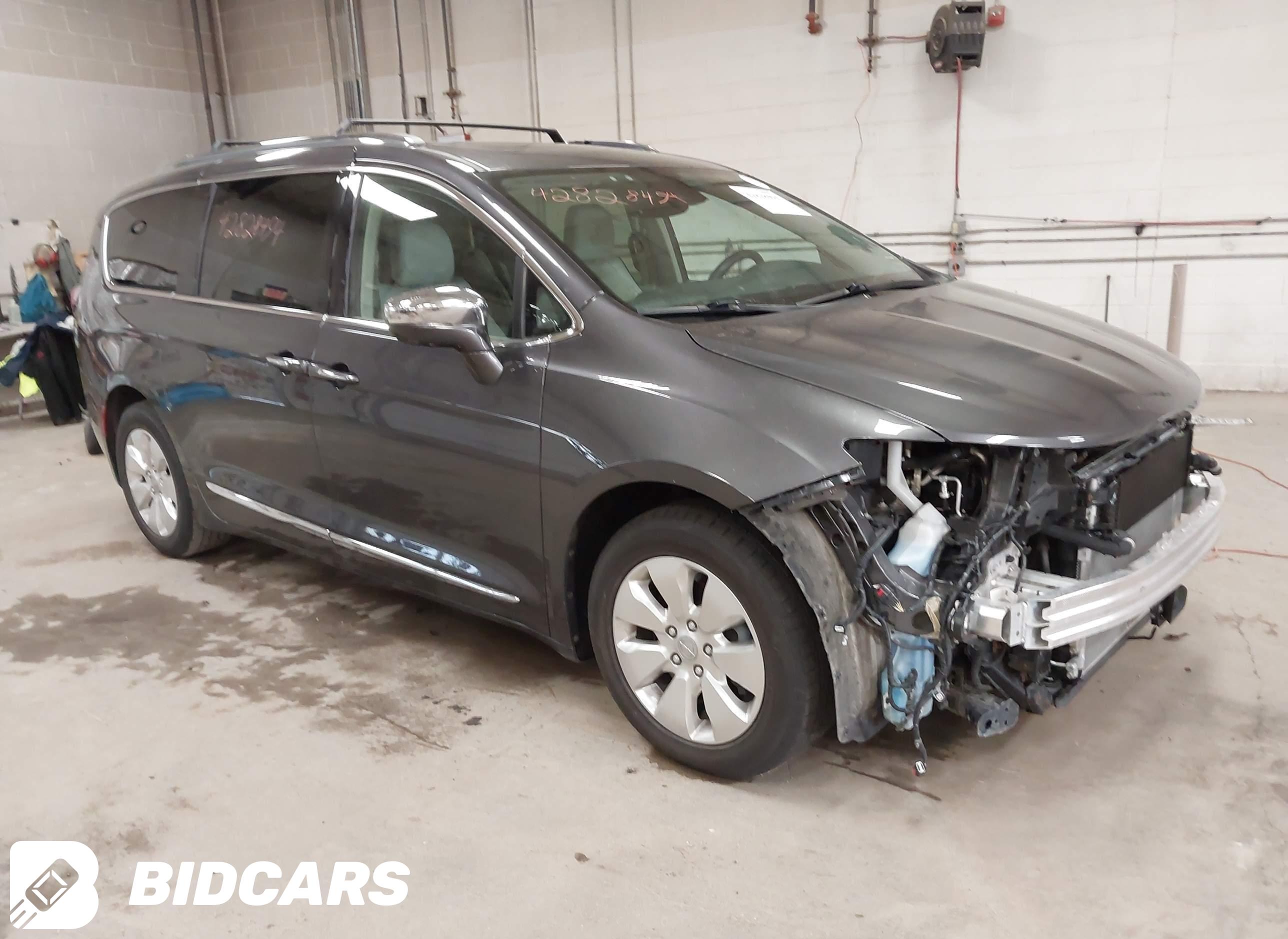 2018 Chrysler Pacifica Hybrid...