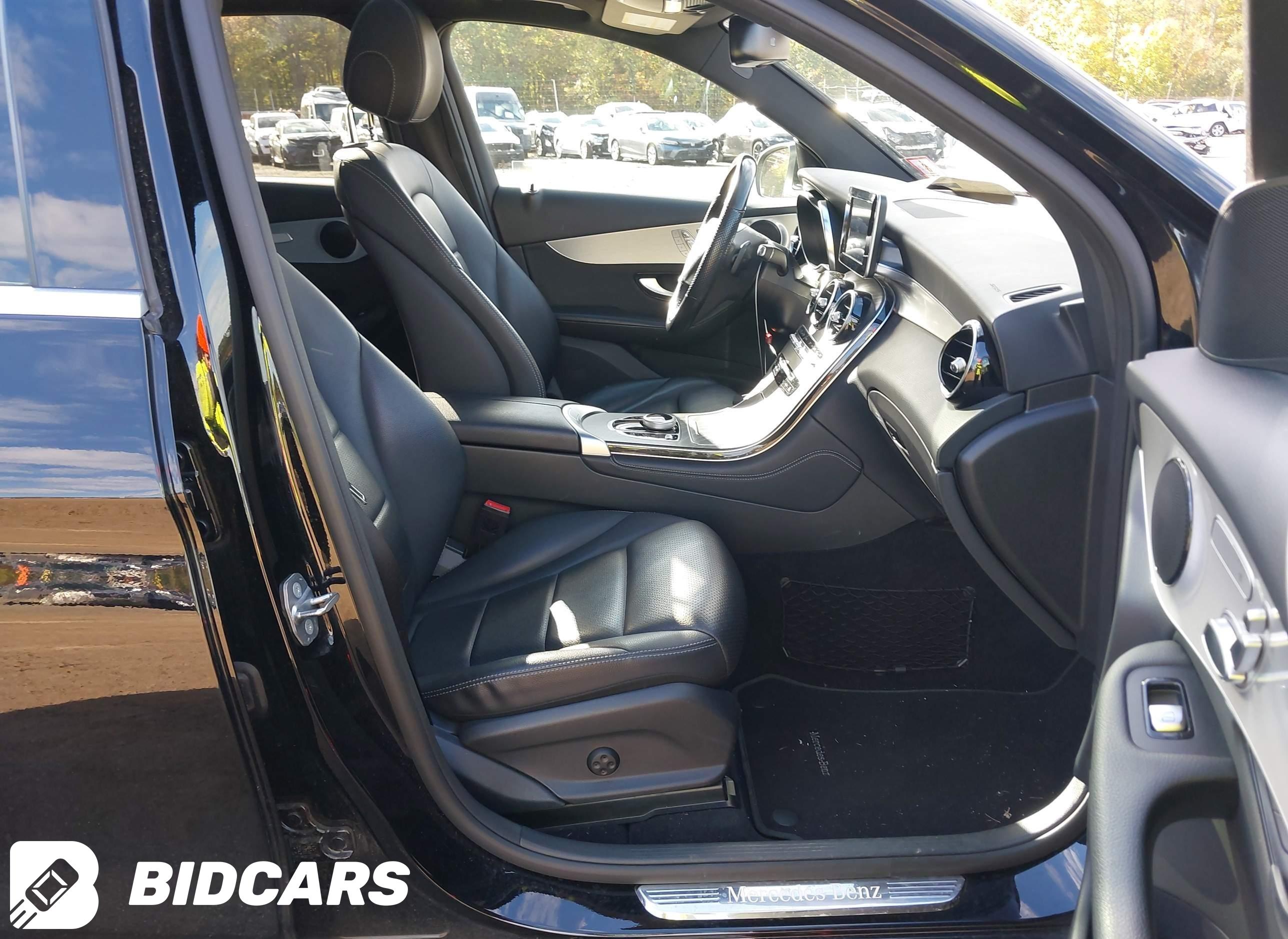 2019 Mercedes-Benz GLC 300, 4...