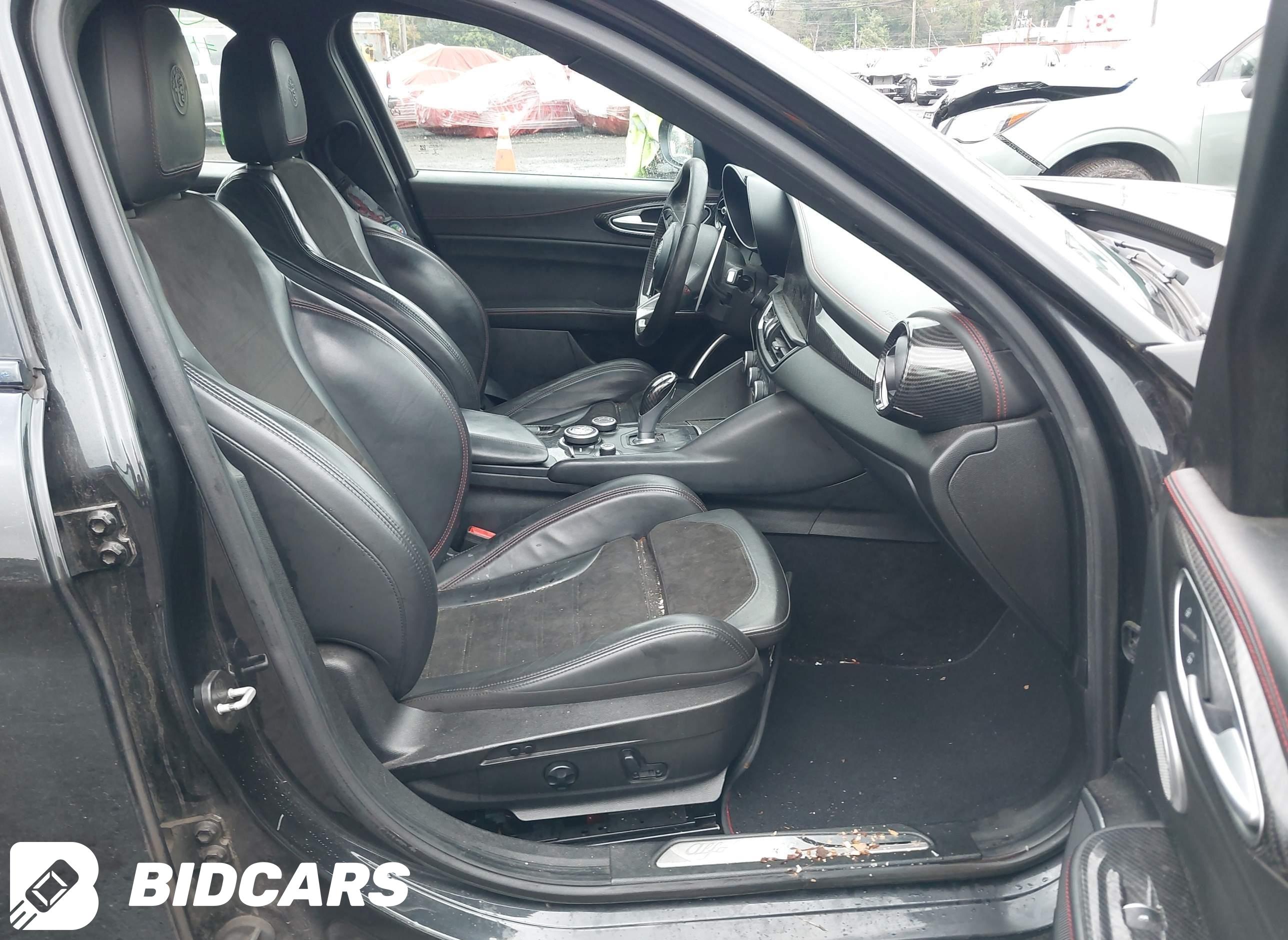 2017 Alfa Romeo Giulia, Quadr...