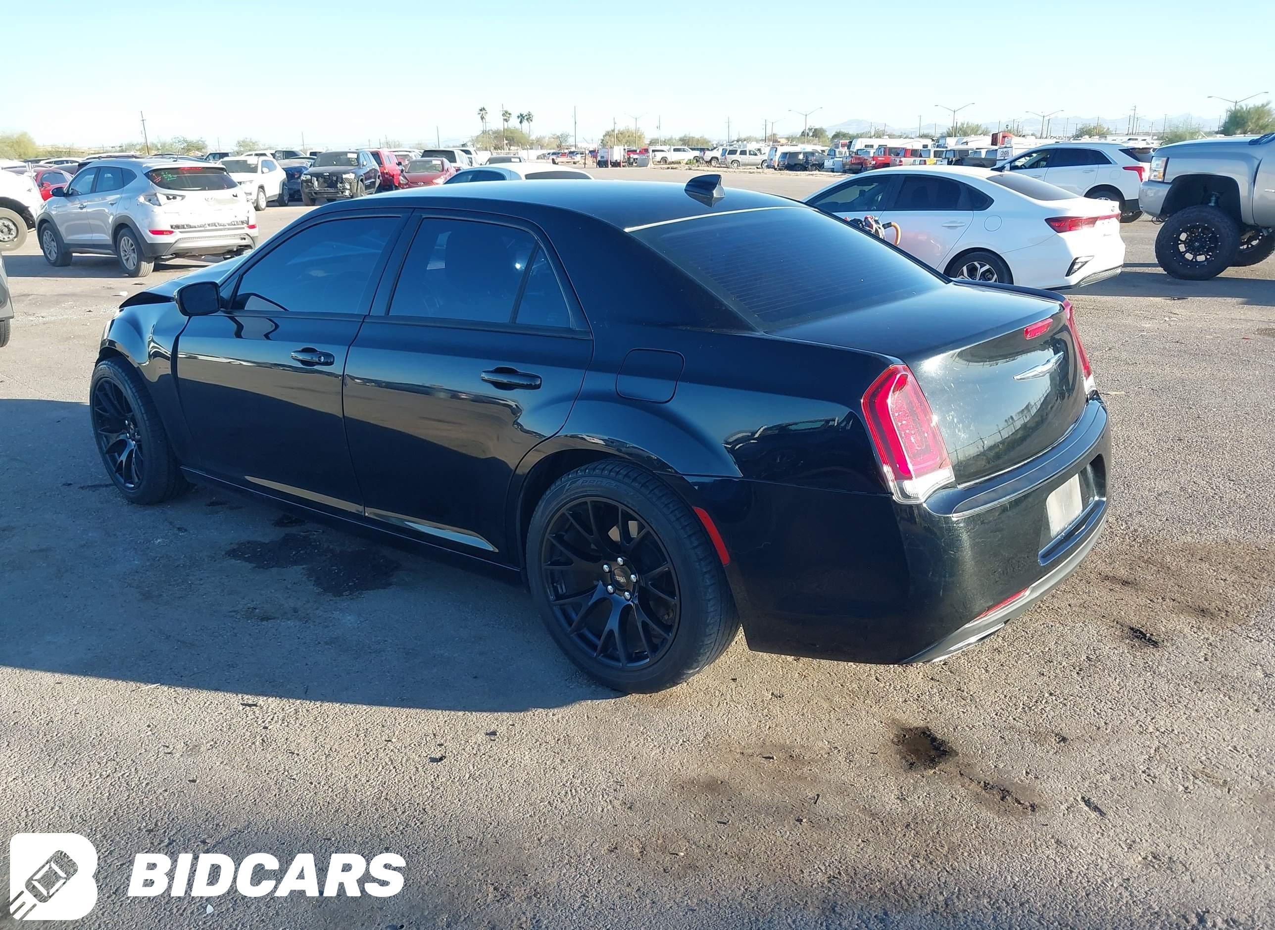 2018 Chrysler 300, Touring